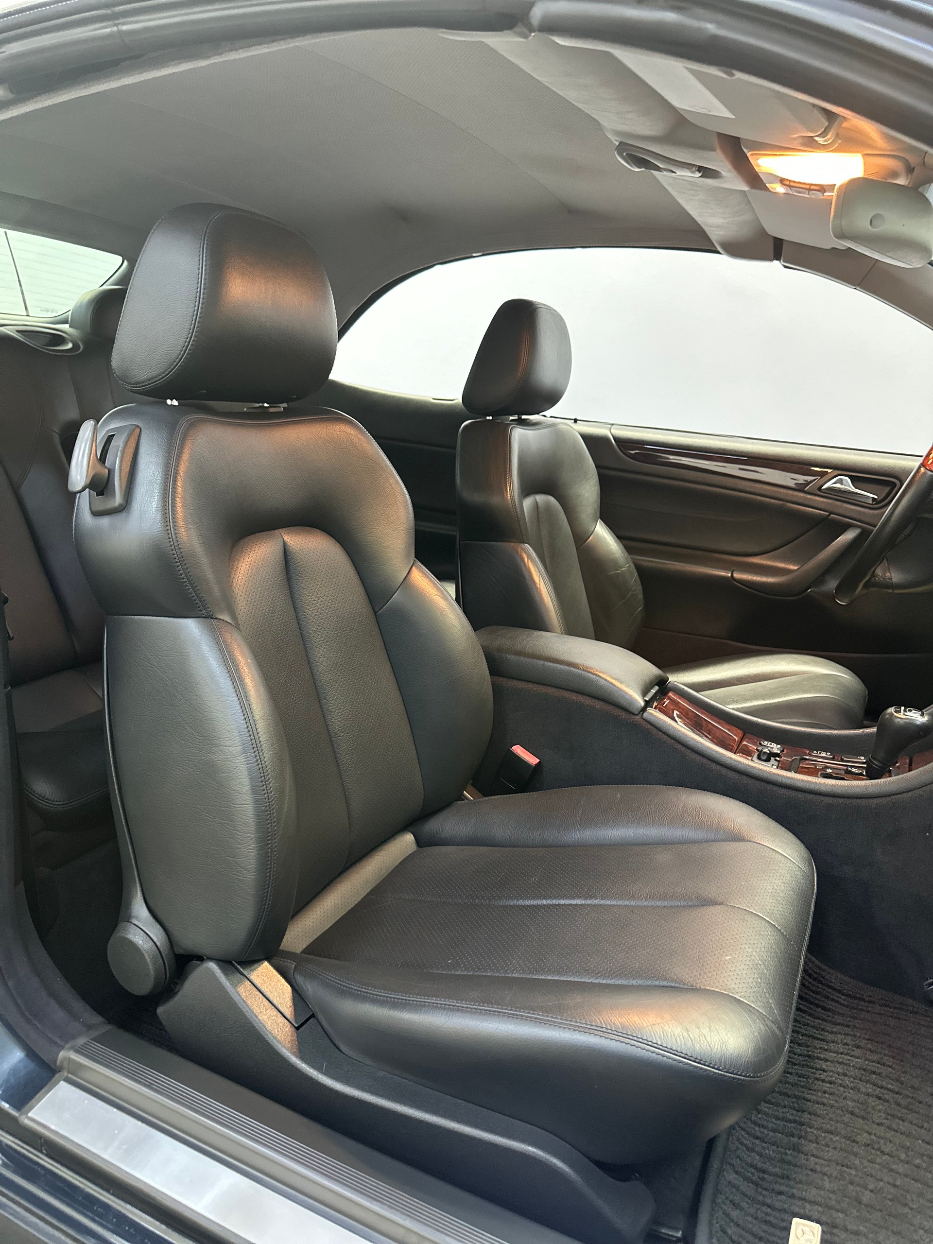 MERCEDES-BENZ CLK 320 Elégance Automatic-image-15