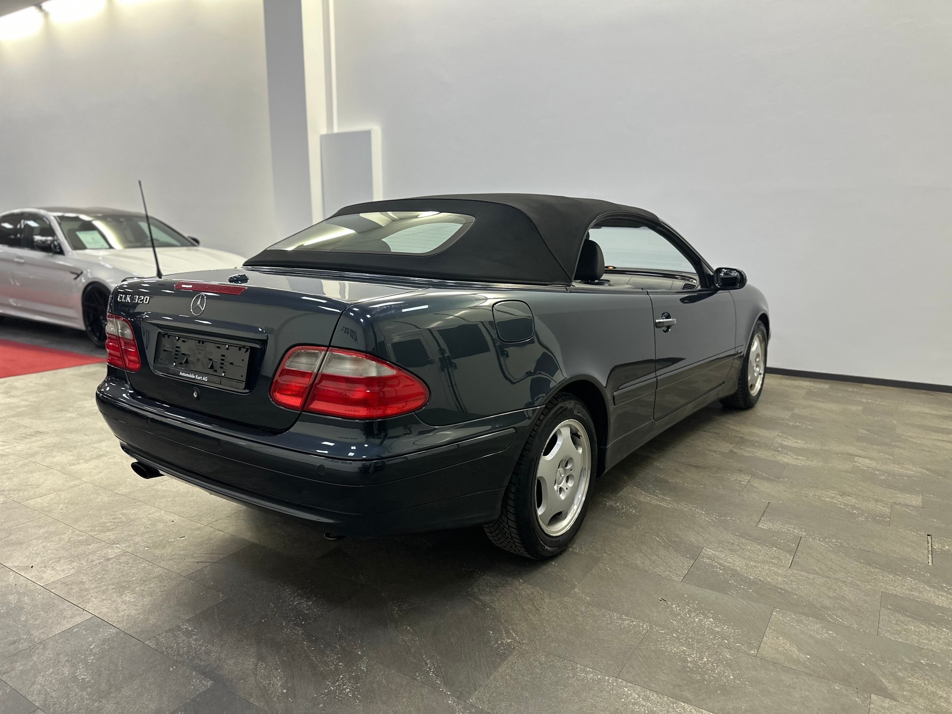 MERCEDES-BENZ CLK 320 Elégance Automatic-image-6
