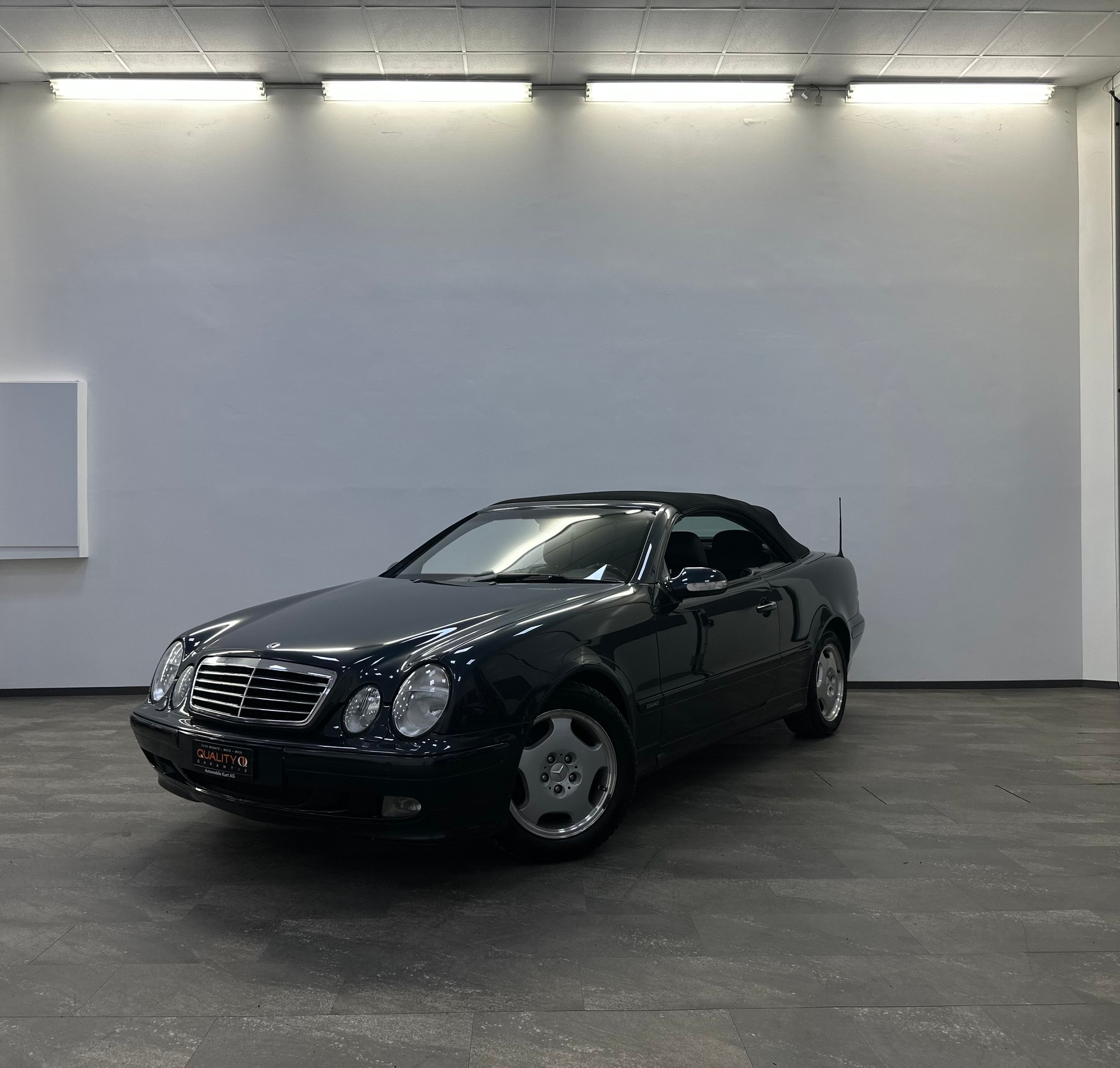 MERCEDES-BENZ CLK 320 Elégance Automatic