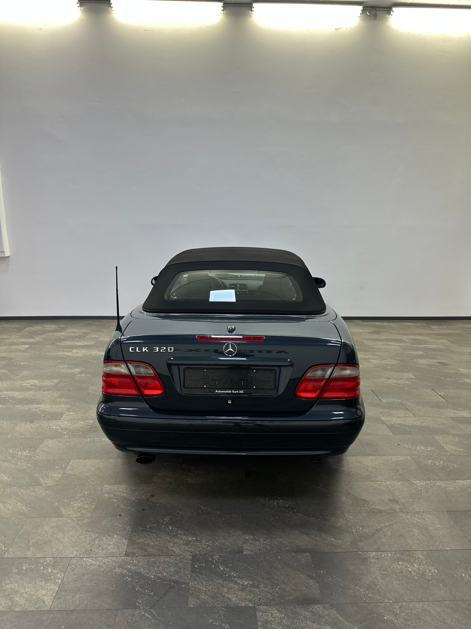 MERCEDES-BENZ CLK 320 Elégance Automatic-image-5