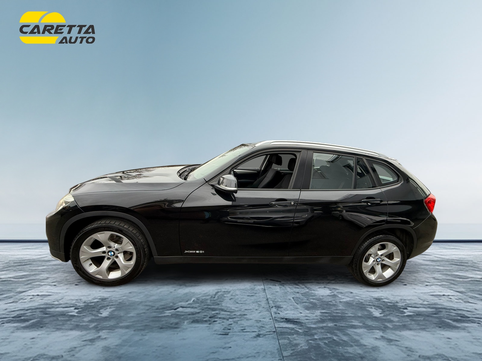 BMW X1 xDrive 20i Steptronic-showroom-element-3