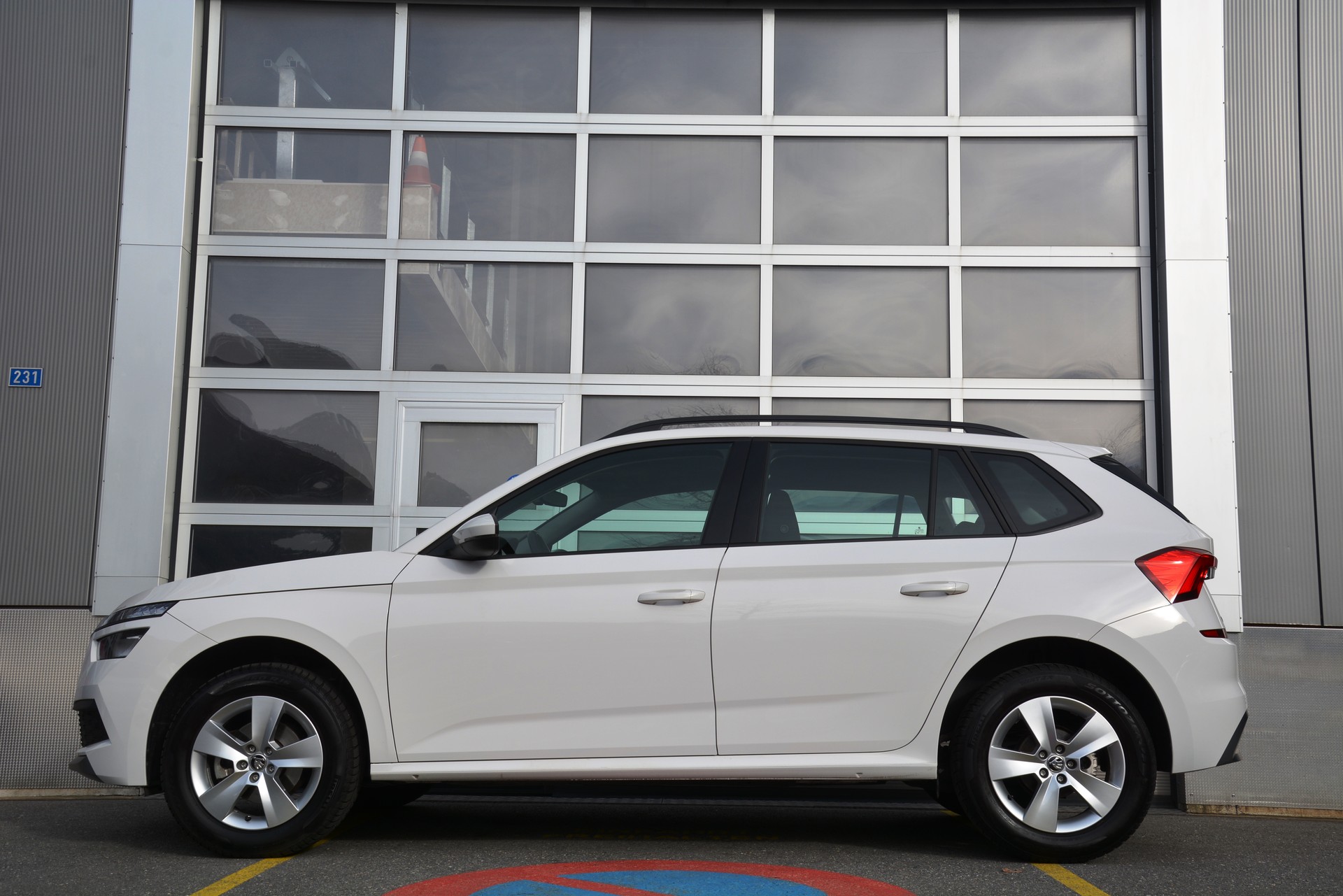 SKODA Kamiq 1.0 TSI Style DSG-image-3