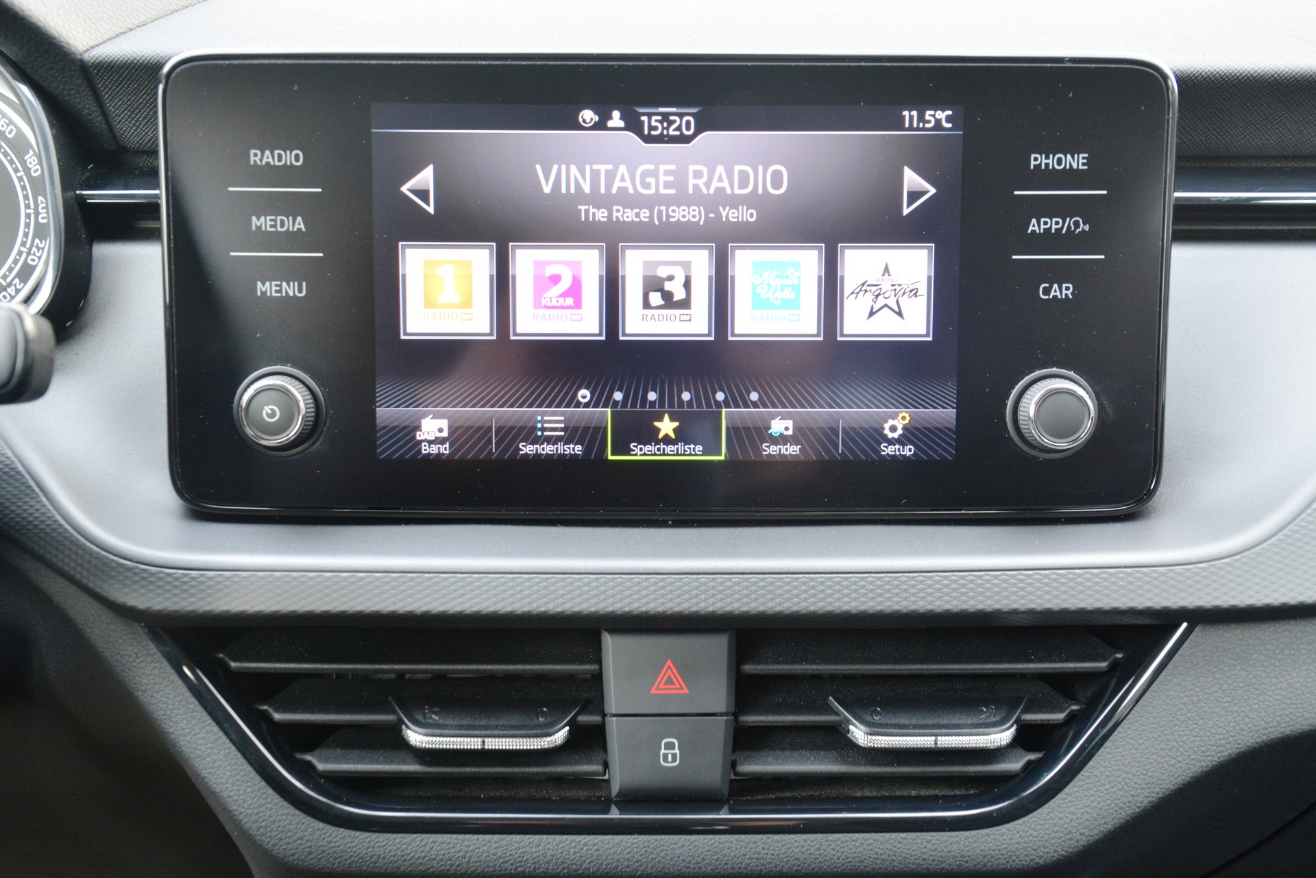 SKODA Kamiq 1.0 TSI Style DSG-image-8