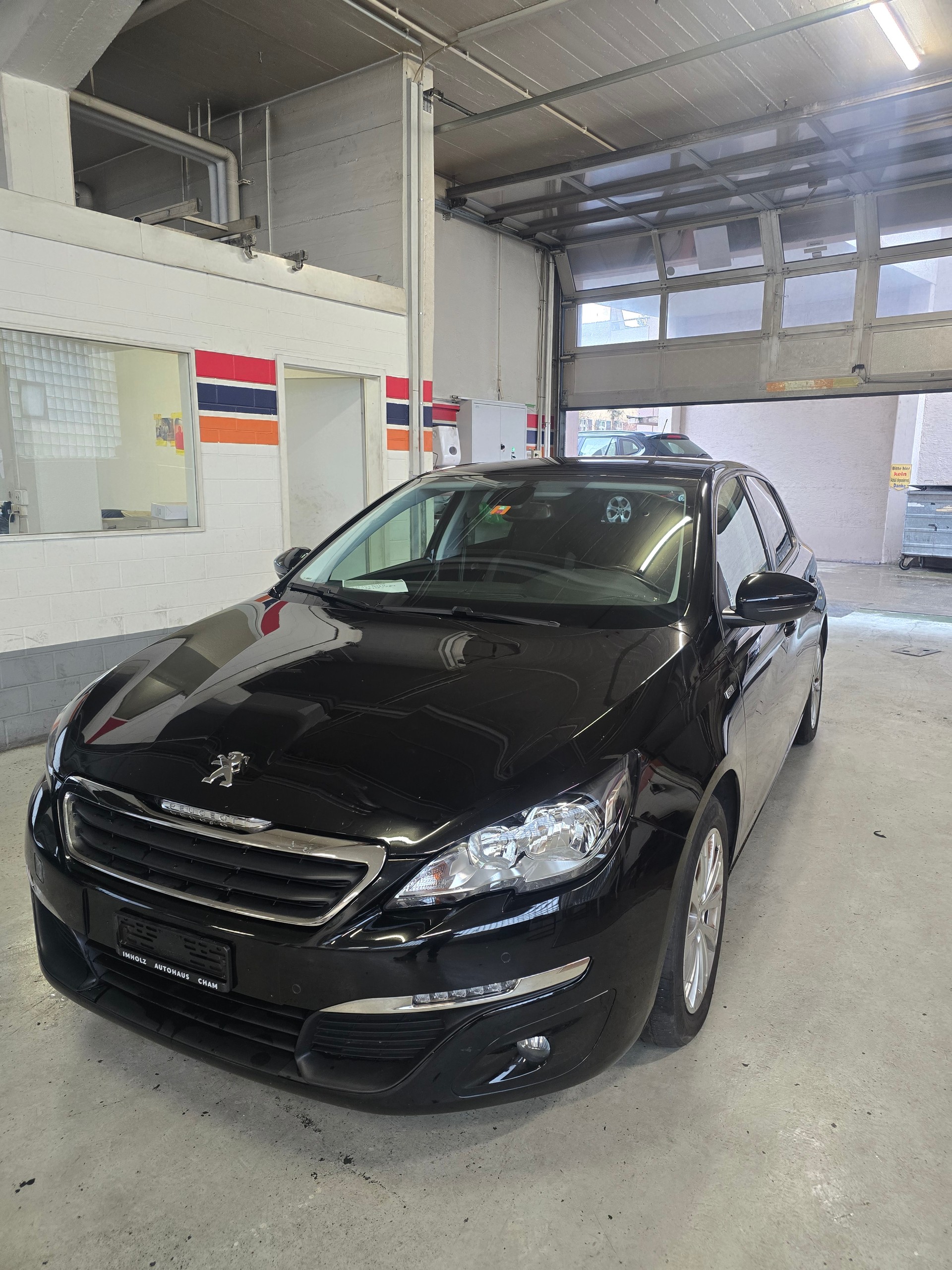 PEUGEOT 308 1.2 THP Allure Automatic