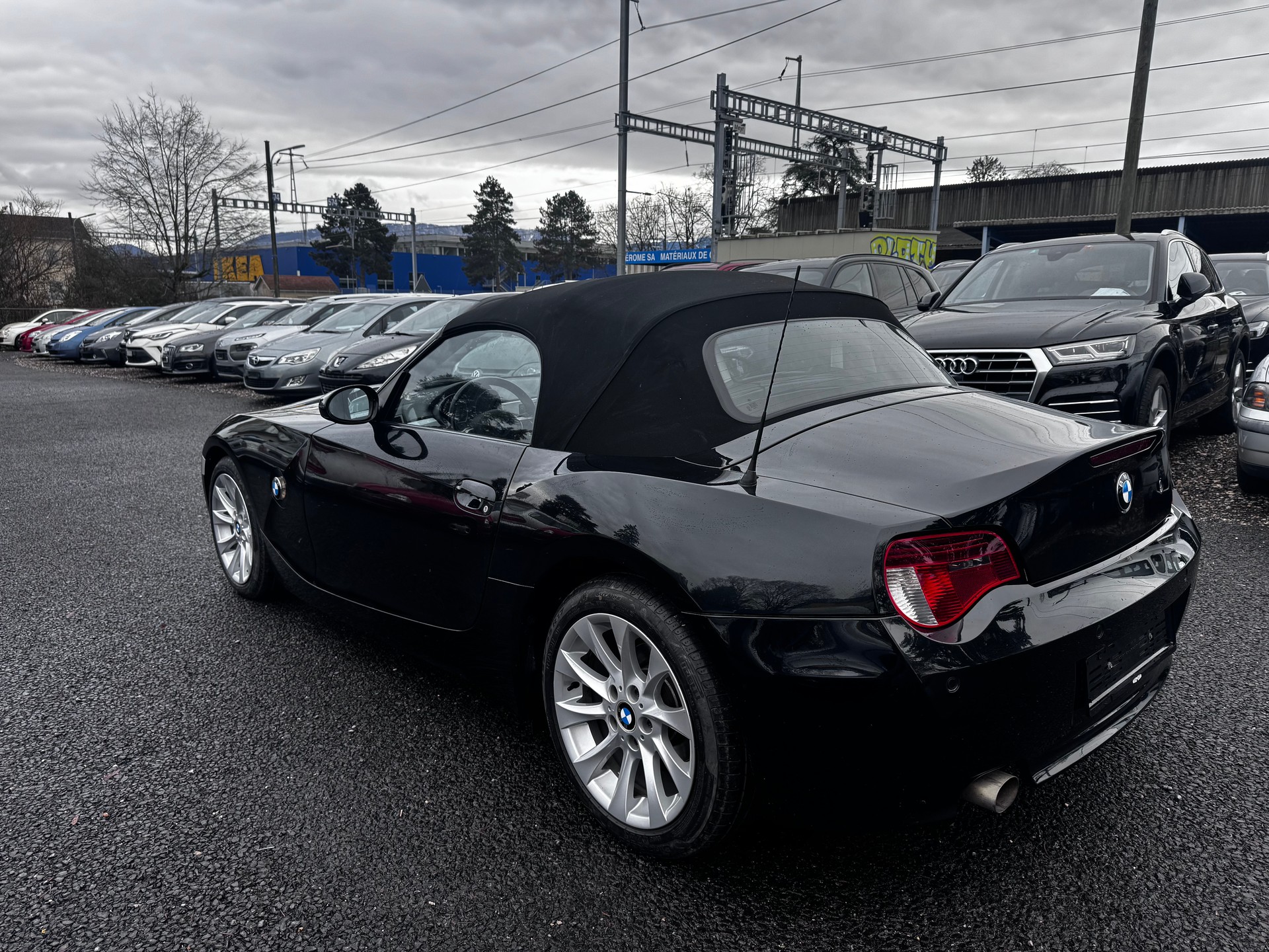 BMW Z4 2.0i Roadster-image-3