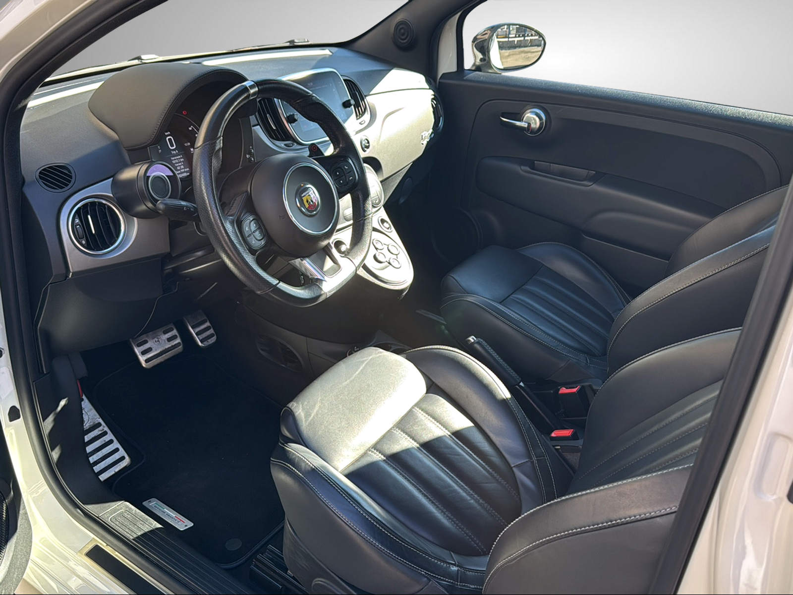 FIAT 595 1.4 16V Turbo Abarth Turismo Dualogic-image-19