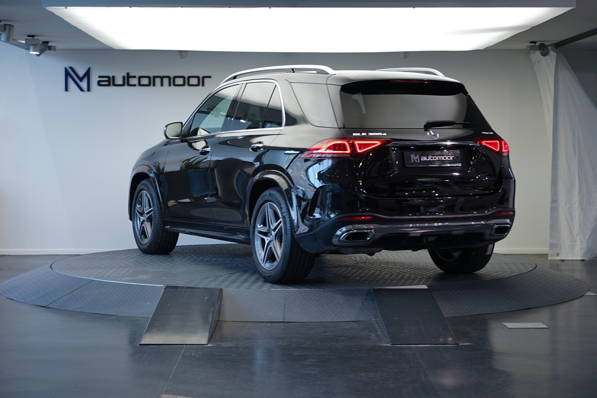 MERCEDES-BENZ GLE 300 d 4Matic 9G-Tronic *CH-Fahrzeug*-image-6