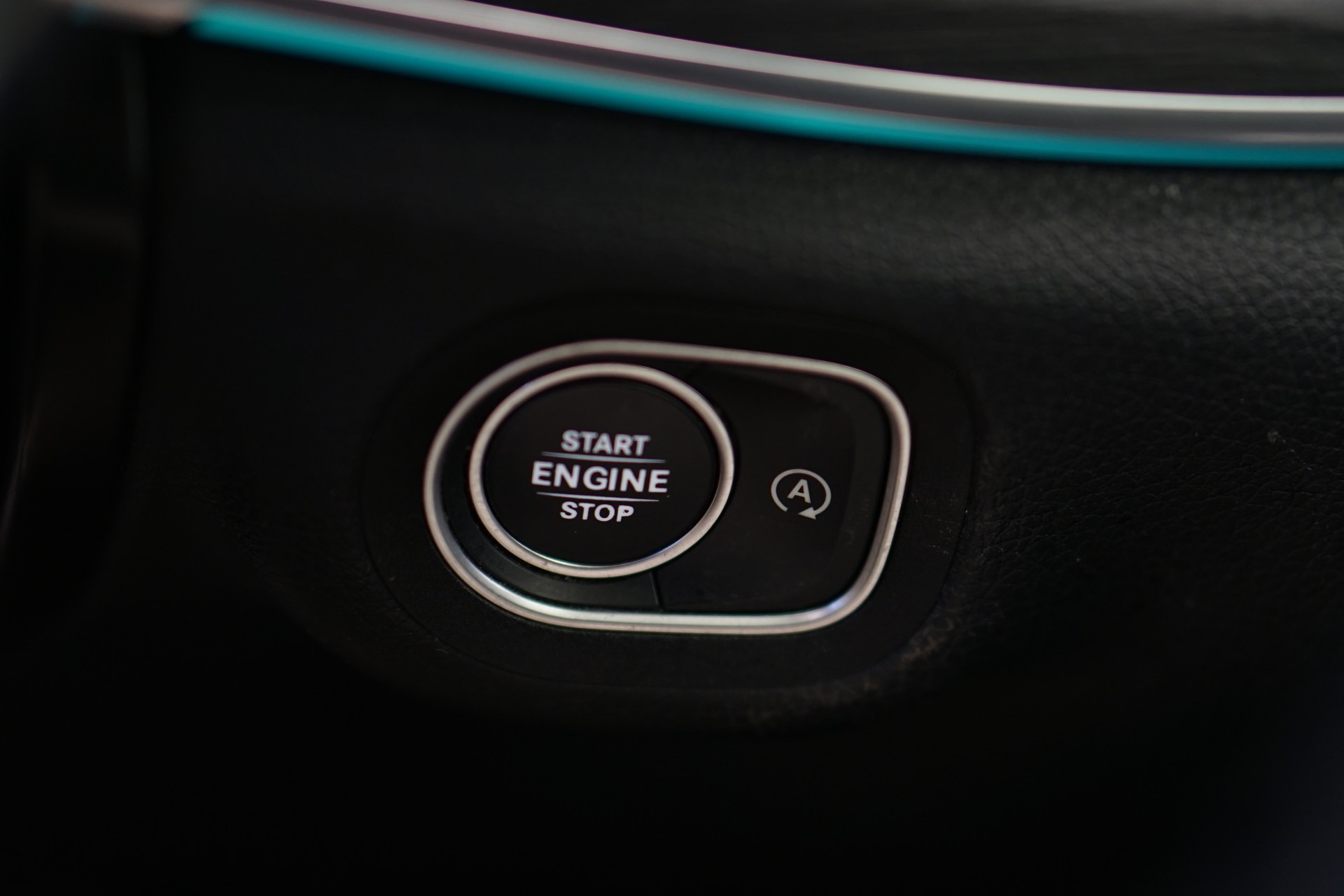 MERCEDES-BENZ GLE 300 d 4Matic 9G-Tronic *CH-Fahrzeug*-image-35