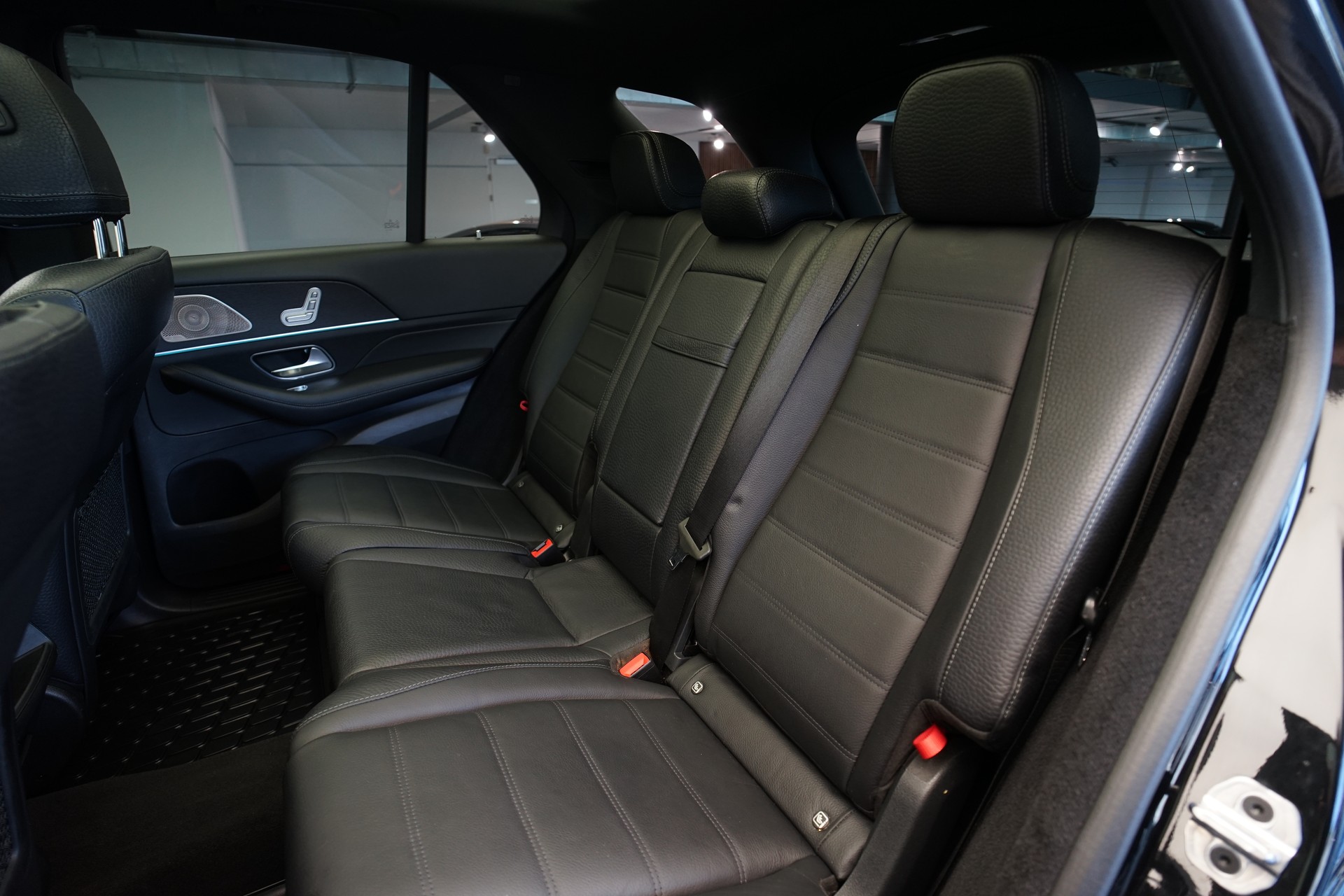 MERCEDES-BENZ GLE 300 d 4Matic 9G-Tronic *CH-Fahrzeug*-image-20