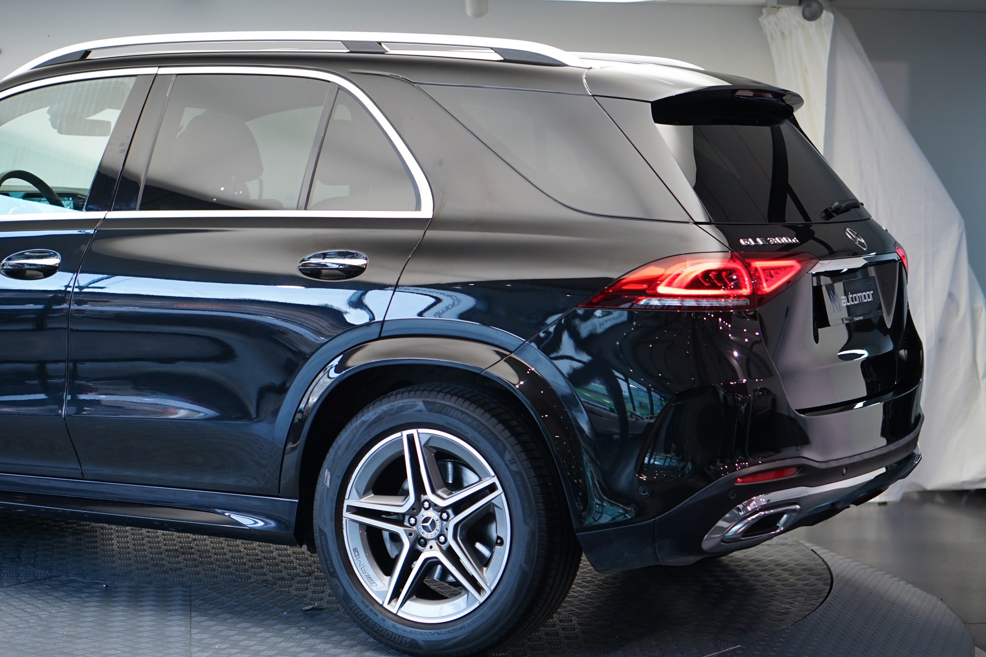 MERCEDES-BENZ GLE 300 d 4Matic 9G-Tronic *CH-Fahrzeug*-image-12