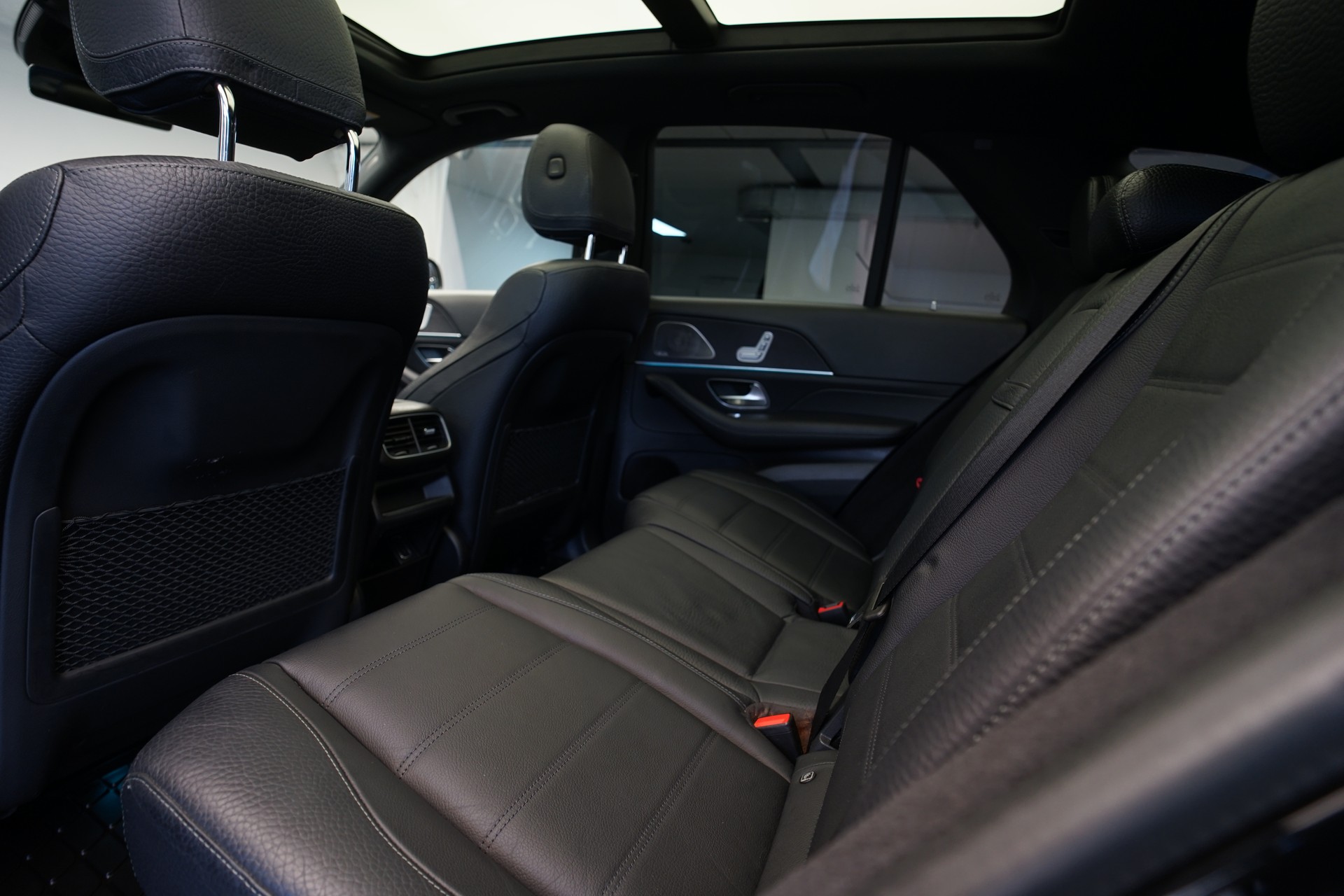MERCEDES-BENZ GLE 300 d 4Matic 9G-Tronic *CH-Fahrzeug*-image-21