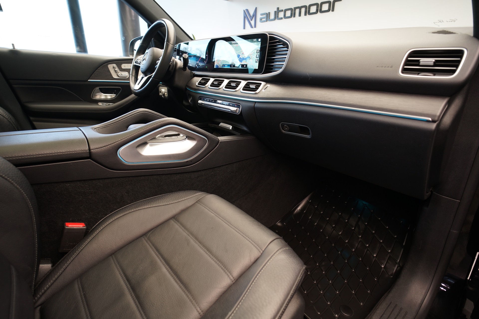 MERCEDES-BENZ GLE 300 d 4Matic 9G-Tronic *CH-Fahrzeug*-image-16