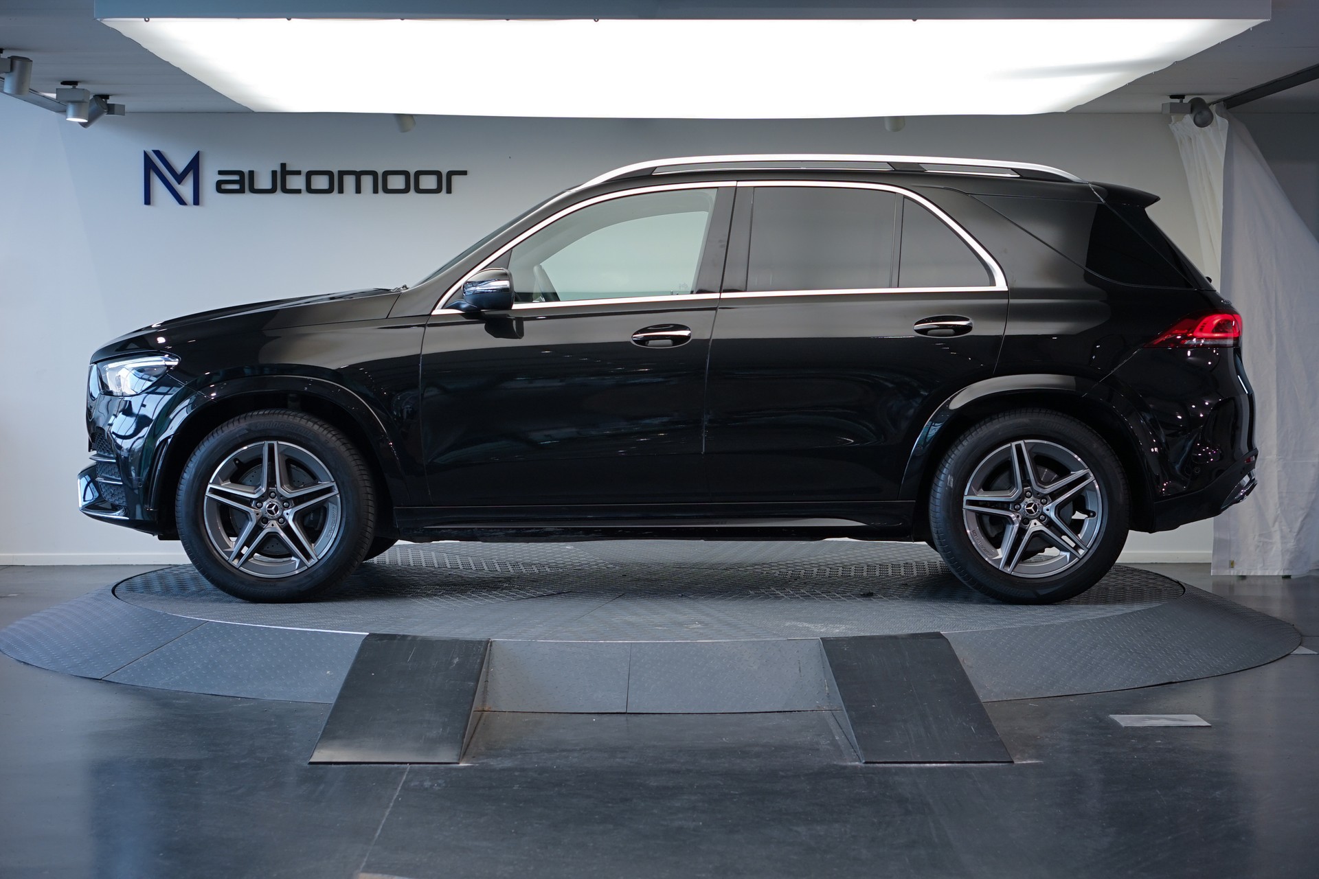 MERCEDES-BENZ GLE 300 d 4Matic 9G-Tronic *CH-Fahrzeug*-image-8