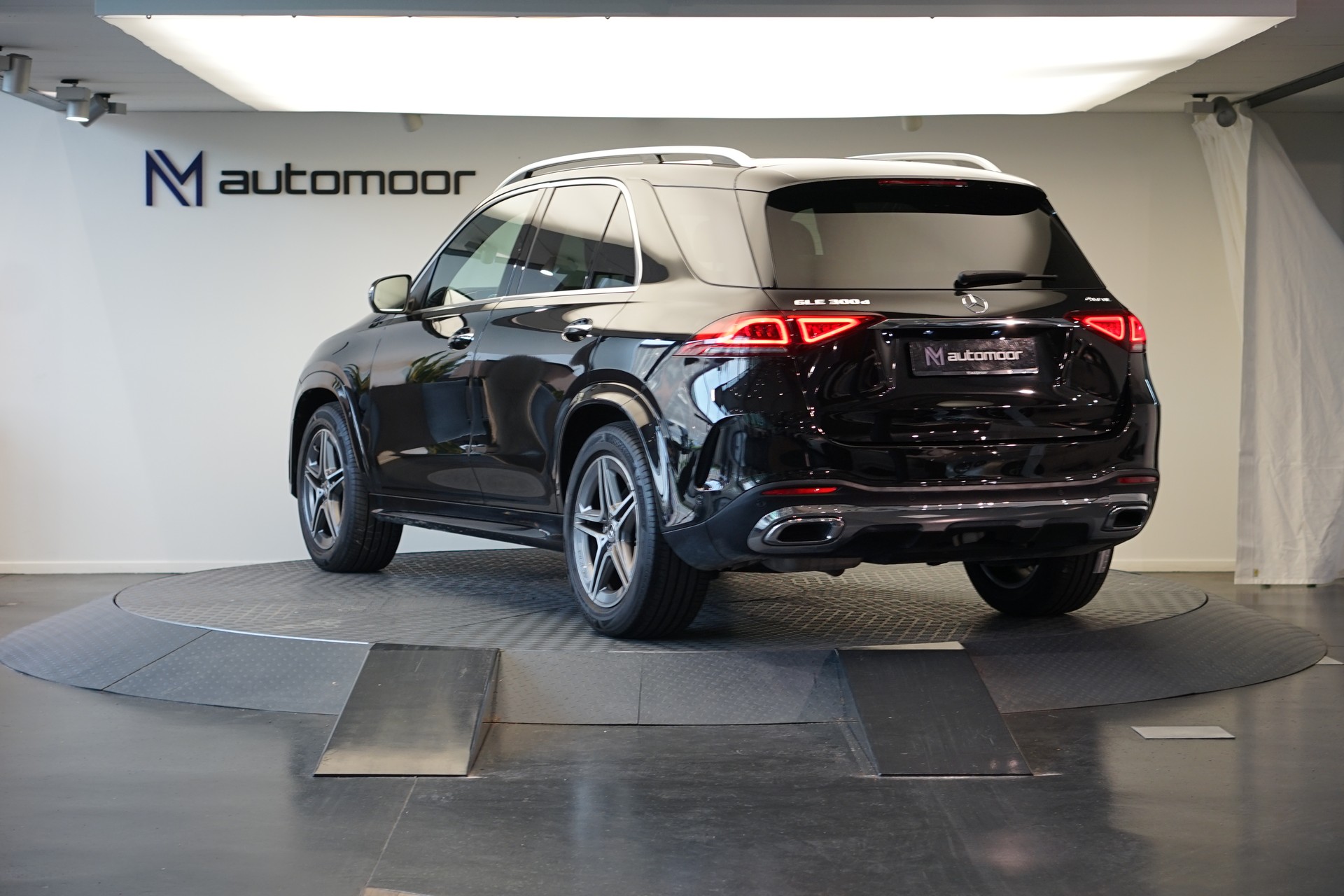 MERCEDES-BENZ GLE 300 d 4Matic 9G-Tronic *CH-Fahrzeug*-image-6