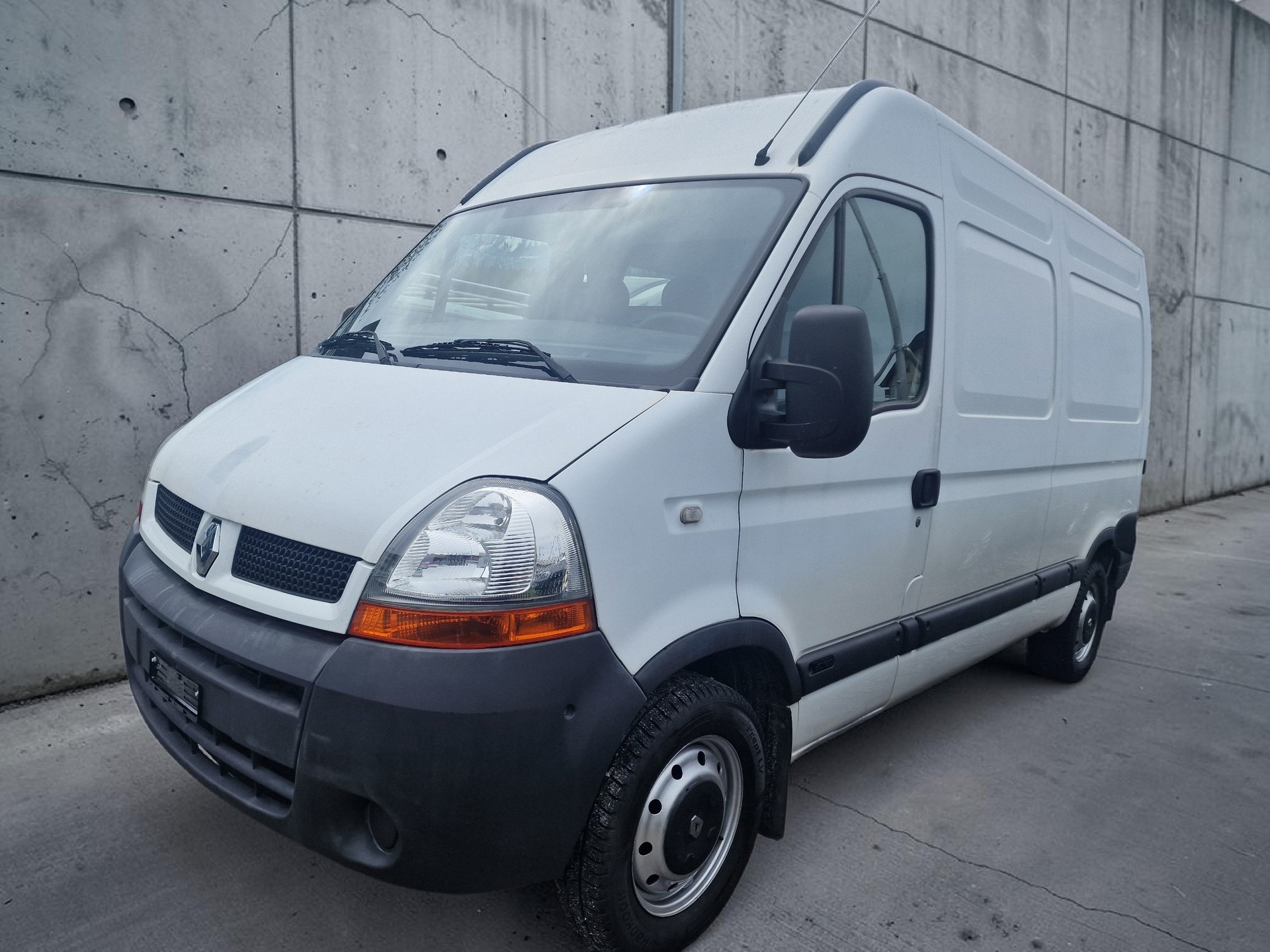 RENAULT Master T35 2.5dCi Busin. BFL33U MFK Neu 12Mt Gara-showroom-element-1