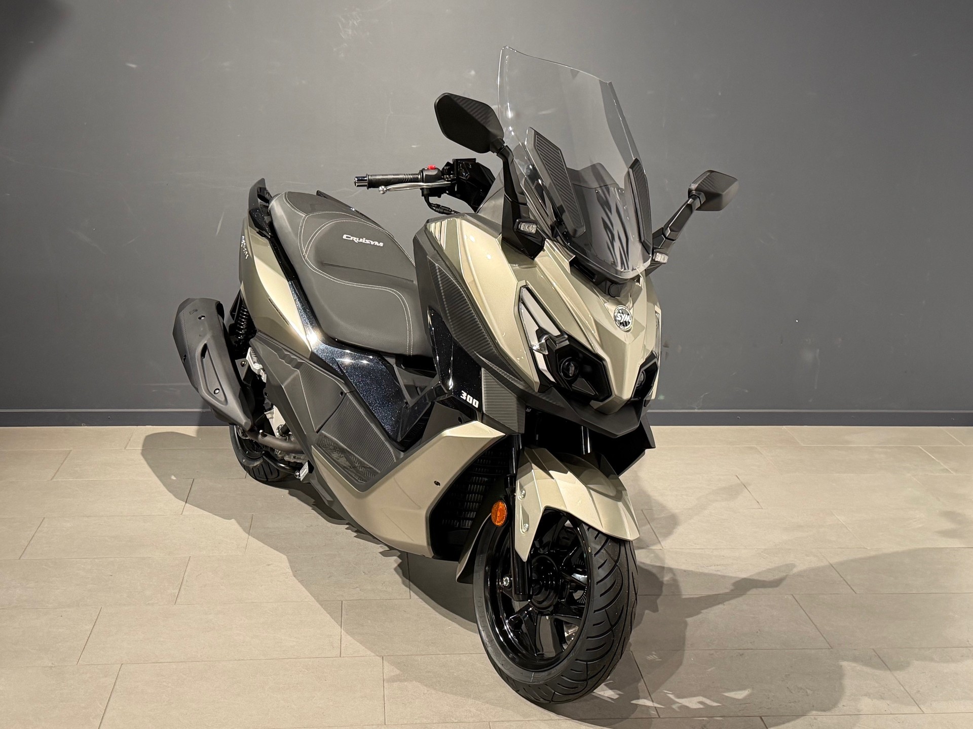 SYM Cruisym 300-image-1