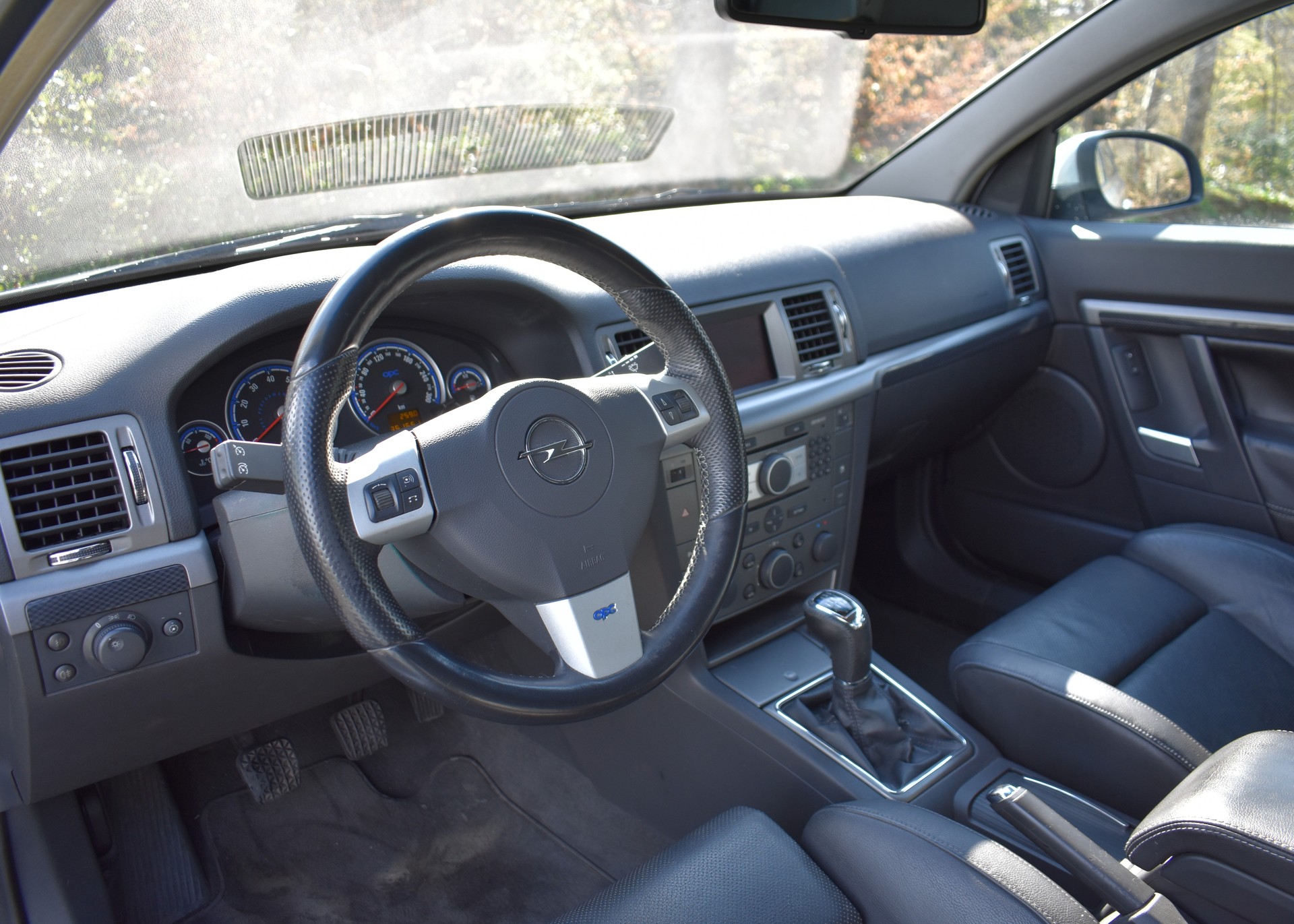 OPEL Vectra 2.8 Turbo V6 OPC-image-6