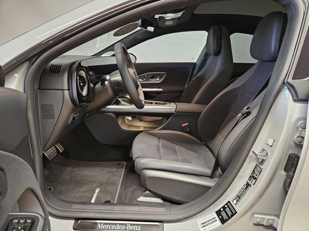 MERCEDES-BENZ CLA 350 4Matic AMG Line with EQ Technology-image-6