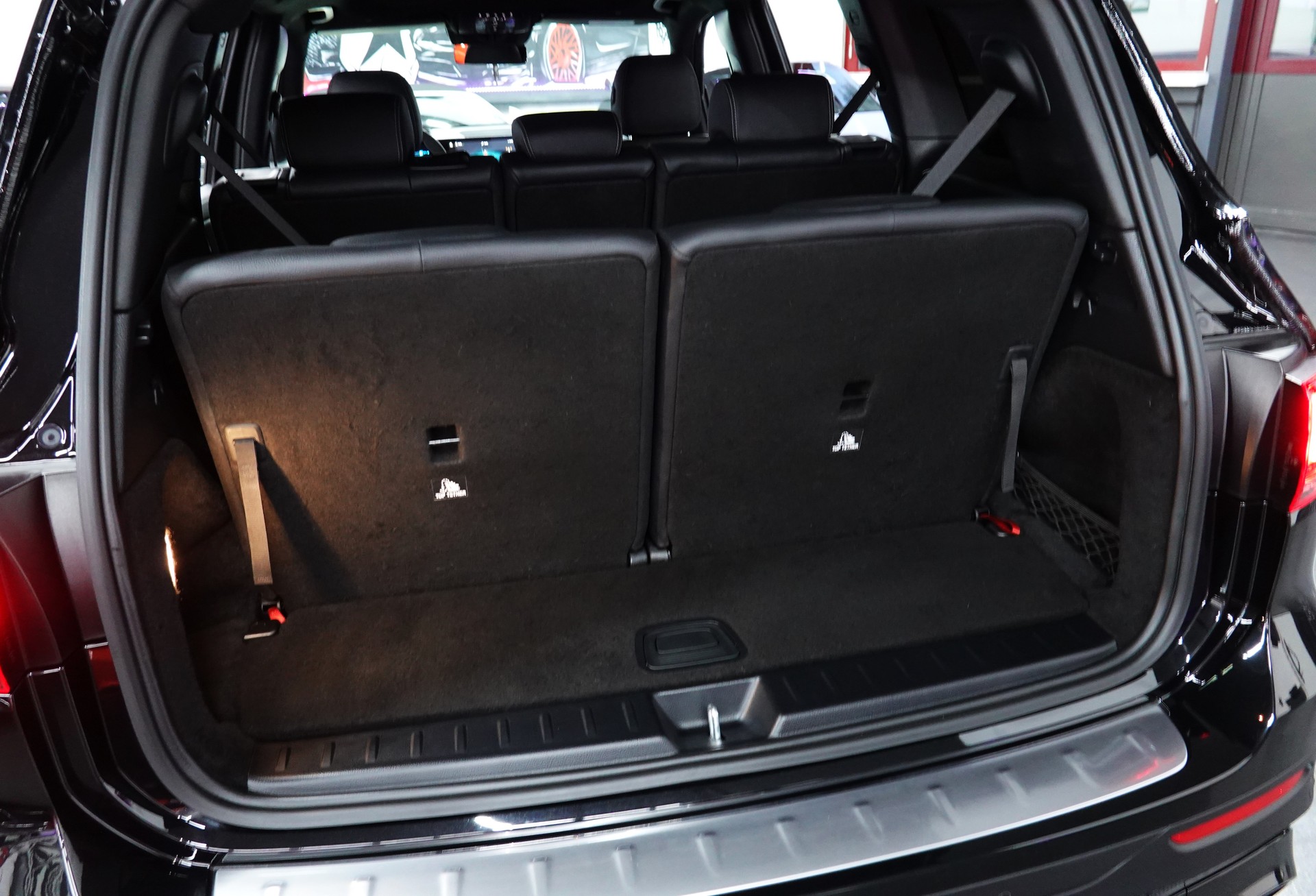 MERCEDES-BENZ GLB 35 AMG 4MATIC 8G-TRONIC CH-FZ MIT GARANTIE 7-PLÄTZER-image-35