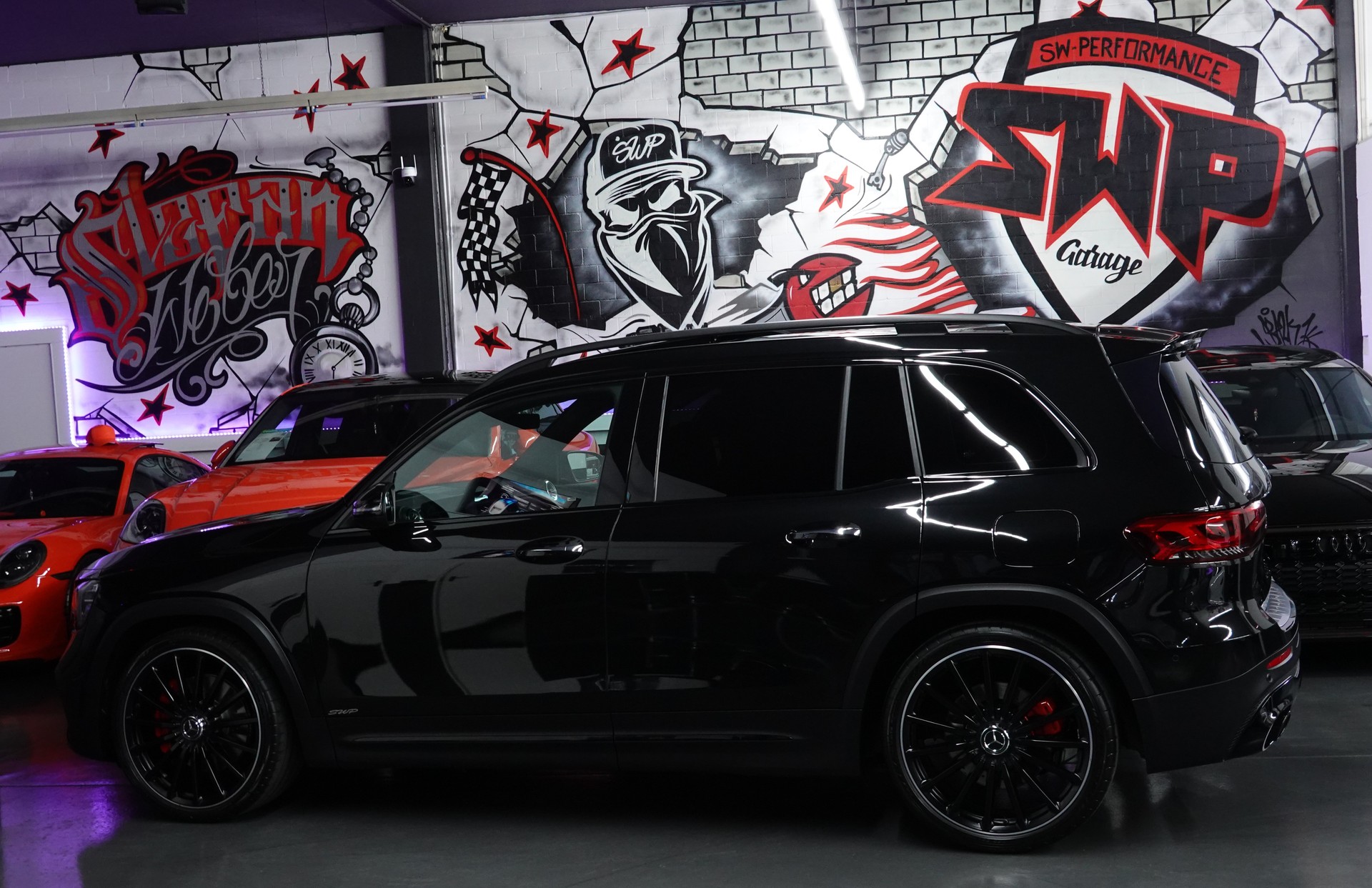 MERCEDES-BENZ GLB 35 AMG 4MATIC 8G-TRONIC CH-FZ MIT GARANTIE 7-PLÄTZER-image-8