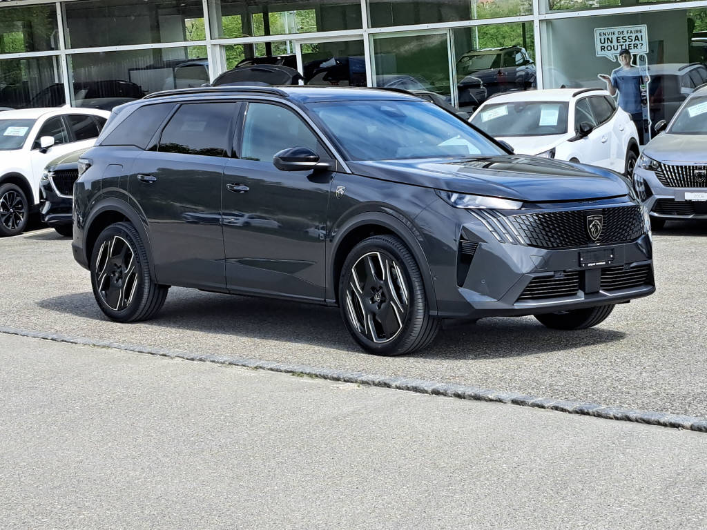 PEUGEOT 5008 1.6 PHEV 225cv GT Exclusive (crochet)-showroom-element-3