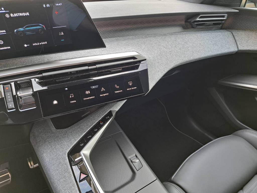 PEUGEOT 5008 1.6 PHEV 225cv GT Exclusive (crochet)-image-13