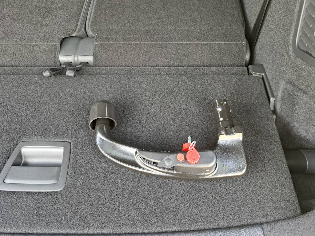 PEUGEOT 5008 1.6 PHEV 225cv GT Exclusive (crochet)-image-16