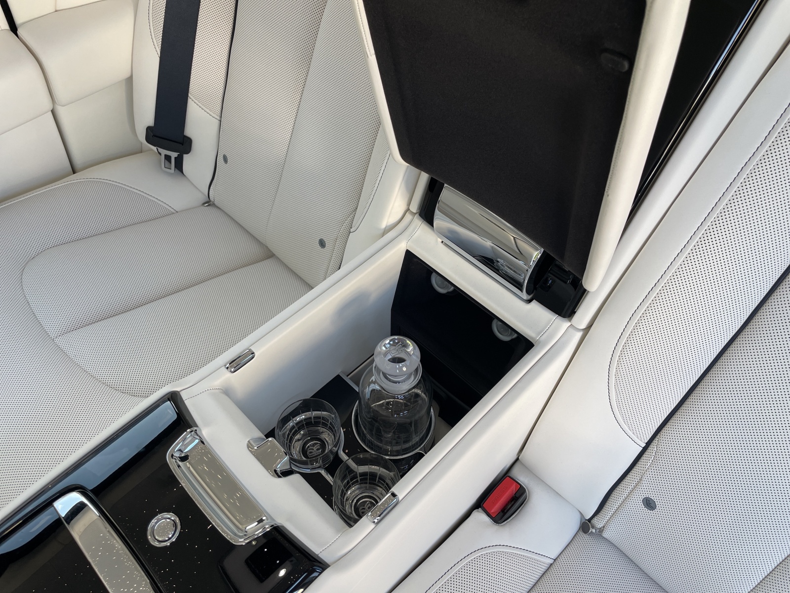 ROLLS-ROYCE CULLINAN 1 OF 20 KEYVANY HAYULA II BLUE EDITION 6.7 V12-image-9