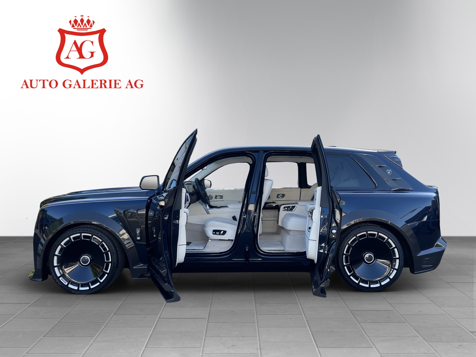 ROLLS-ROYCE CULLINAN 1 OF 20 KEYVANY HAYULA II BLUE EDITION 6.7 V12-showroom-element-2
