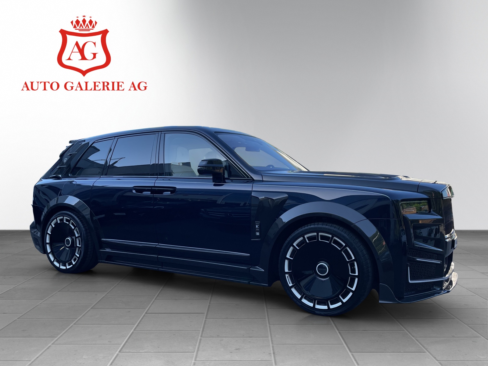 ROLLS-ROYCE CULLINAN 1 OF 20 KEYVANY HAYULA II BLUE EDITION 6.7 V12-showroom-element-3