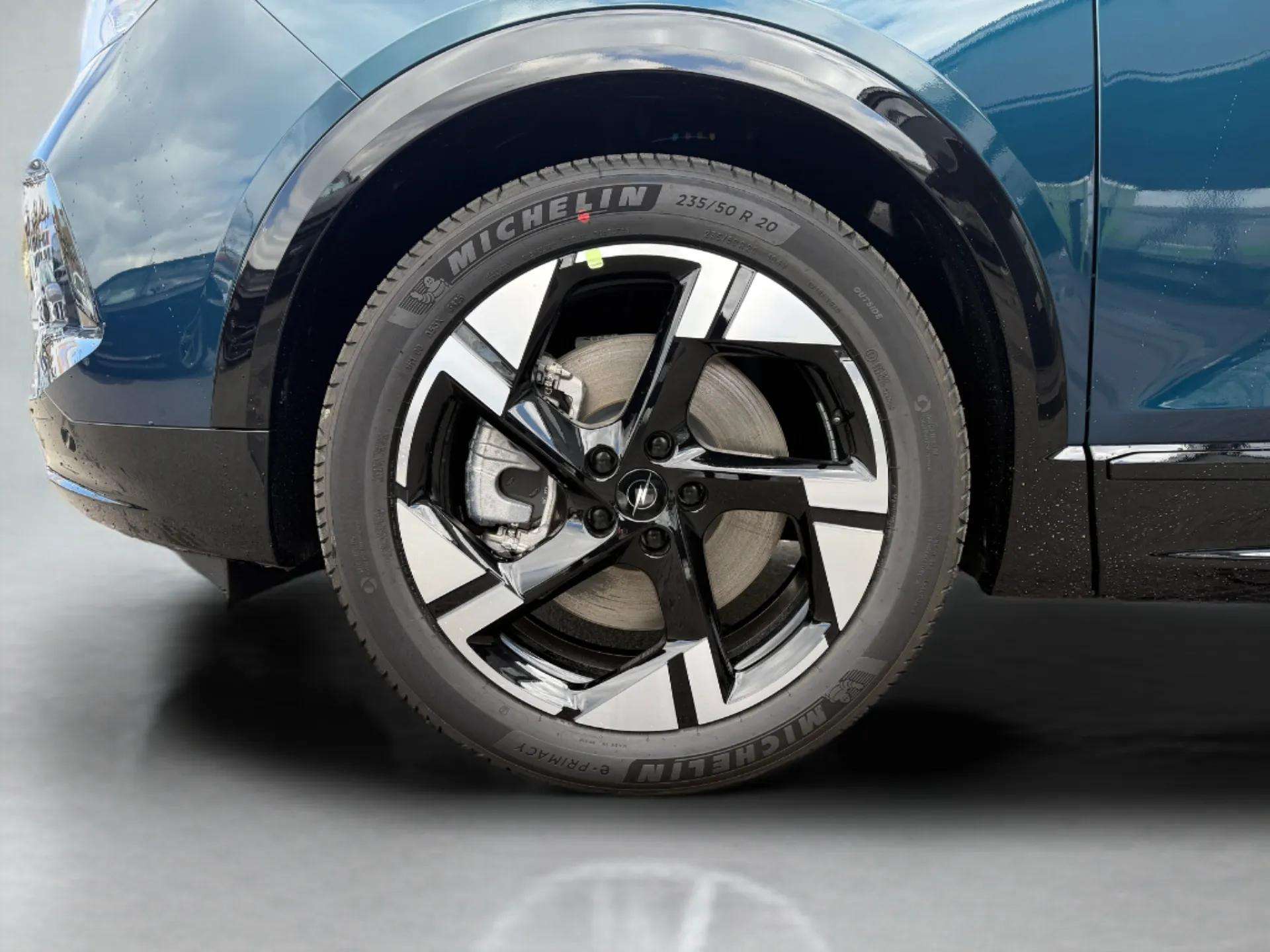 OPEL Grandland ULTIMATE 1.6PHEV eDCT-image-9