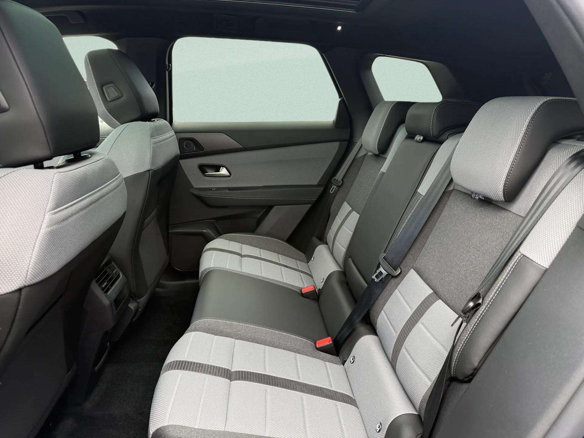 OPEL Grandland ULTIMATE 1.6PHEV eDCT-image-15
