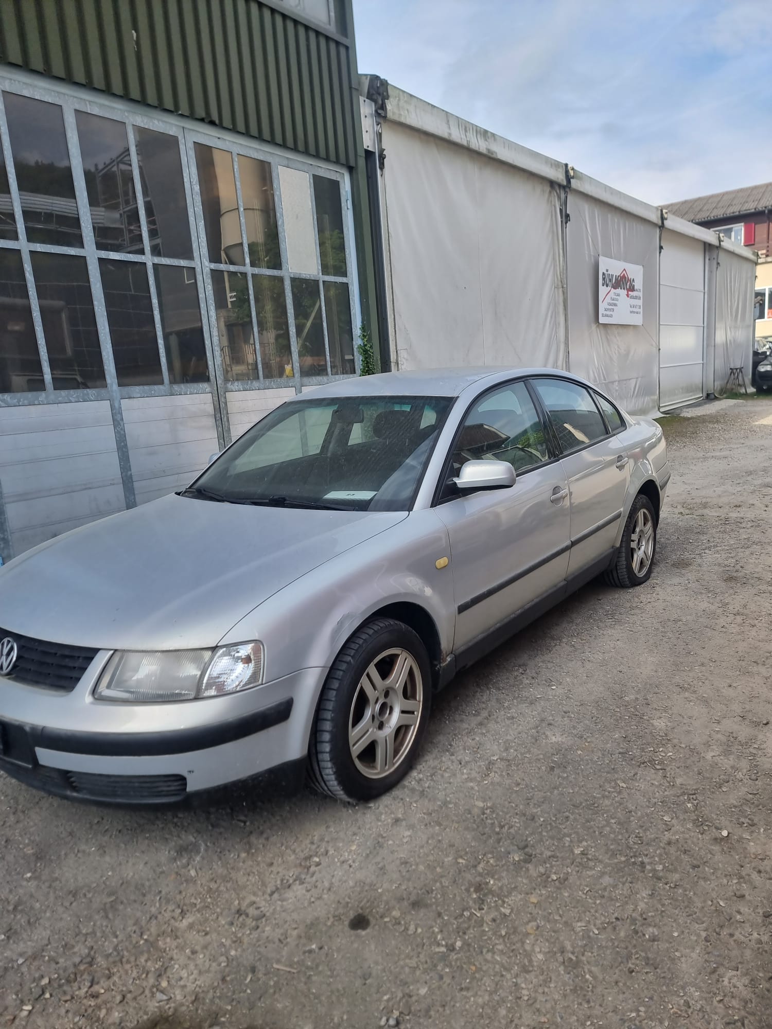 VW Passat 1.9 TDI Comfortline-image-2
