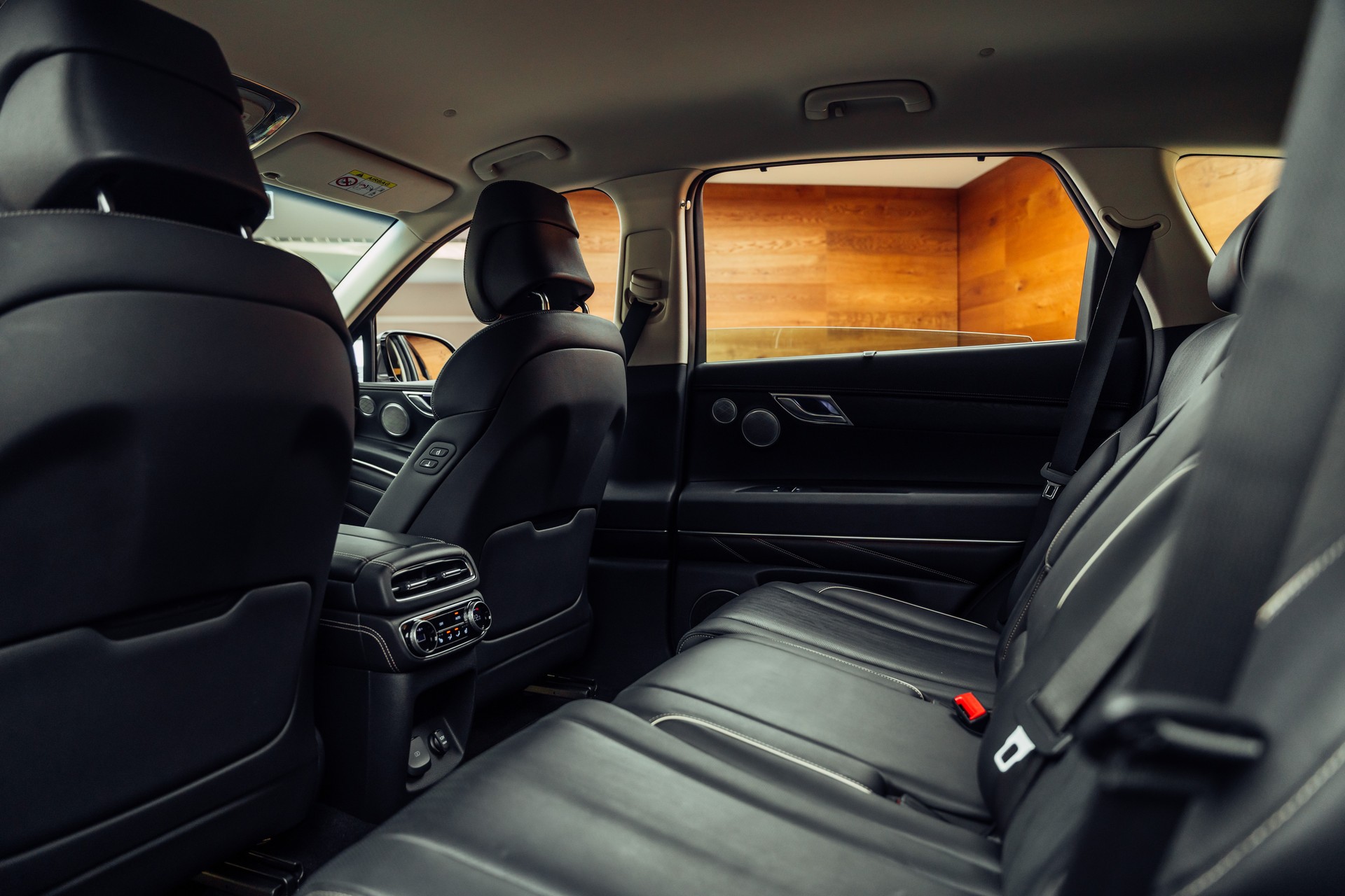 GENESIS GV80 3.0 CRDI Luxus 7 Seater AT8 AWD-image-8