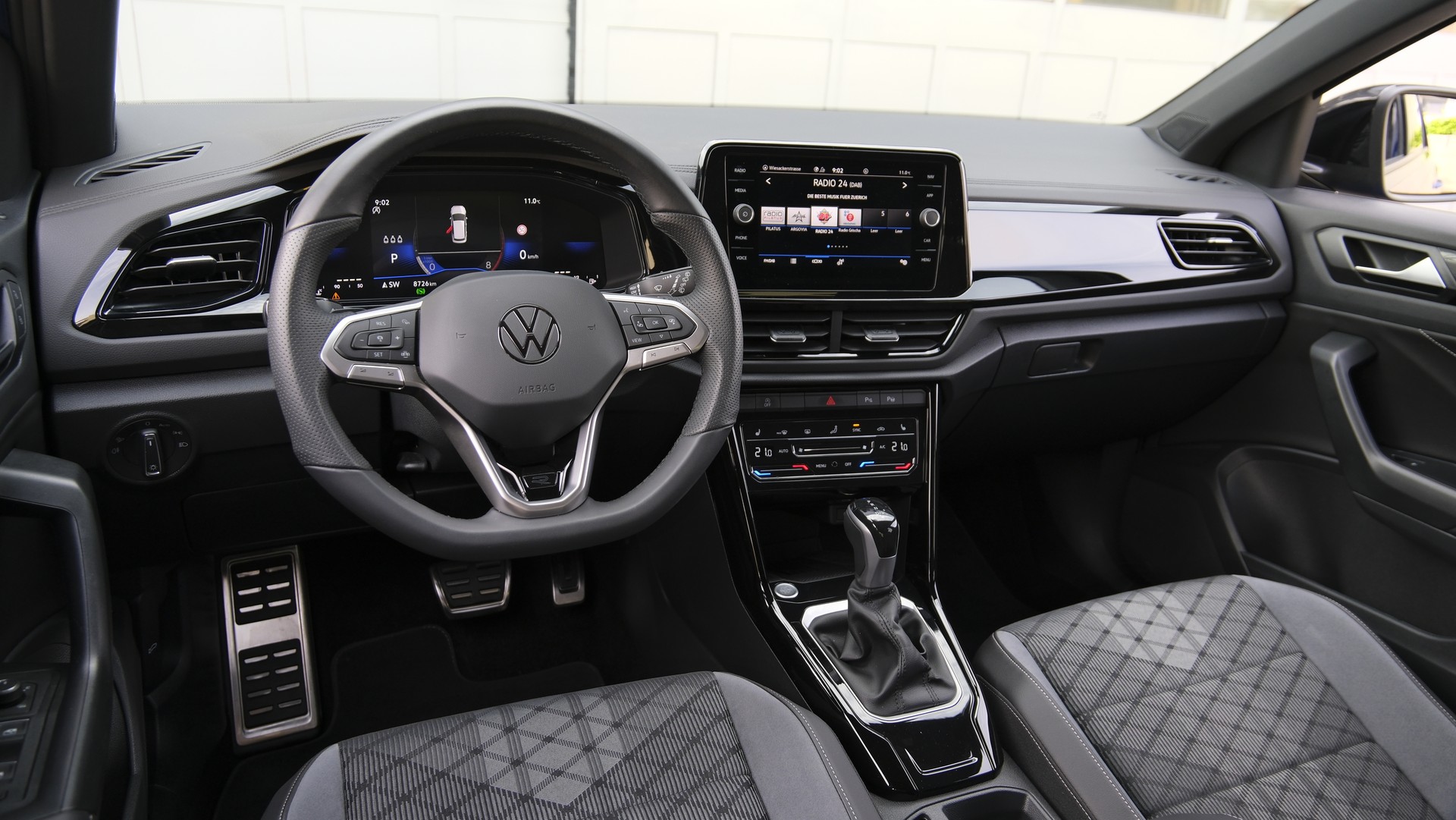 VW T-Roc 1.5 TSI EVO R-Line DSG-image-16