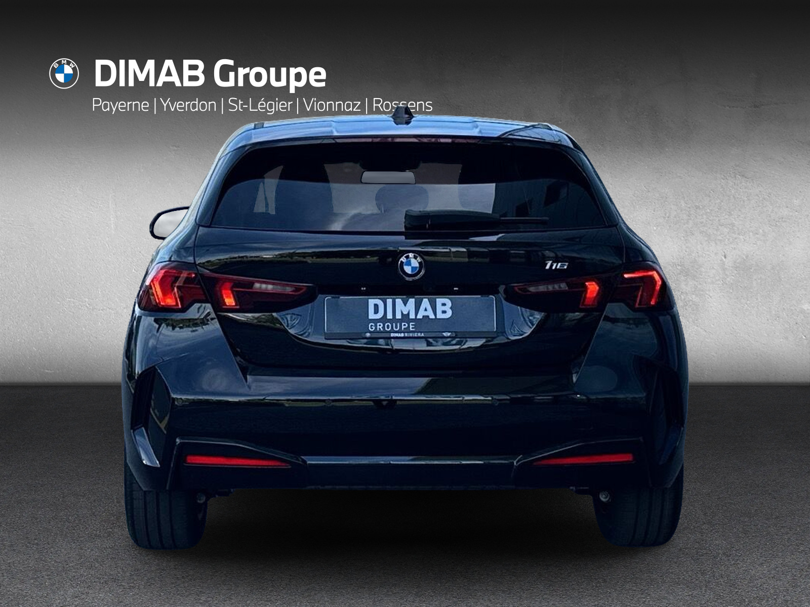 BMW 116 Steptronic-showroom-element-3