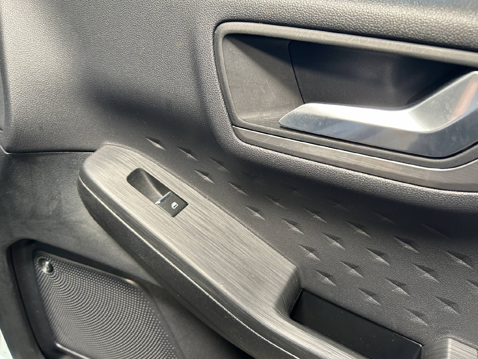 FORD Kuga 2.0 EcoBlue Hybrid Titanium X-image-17