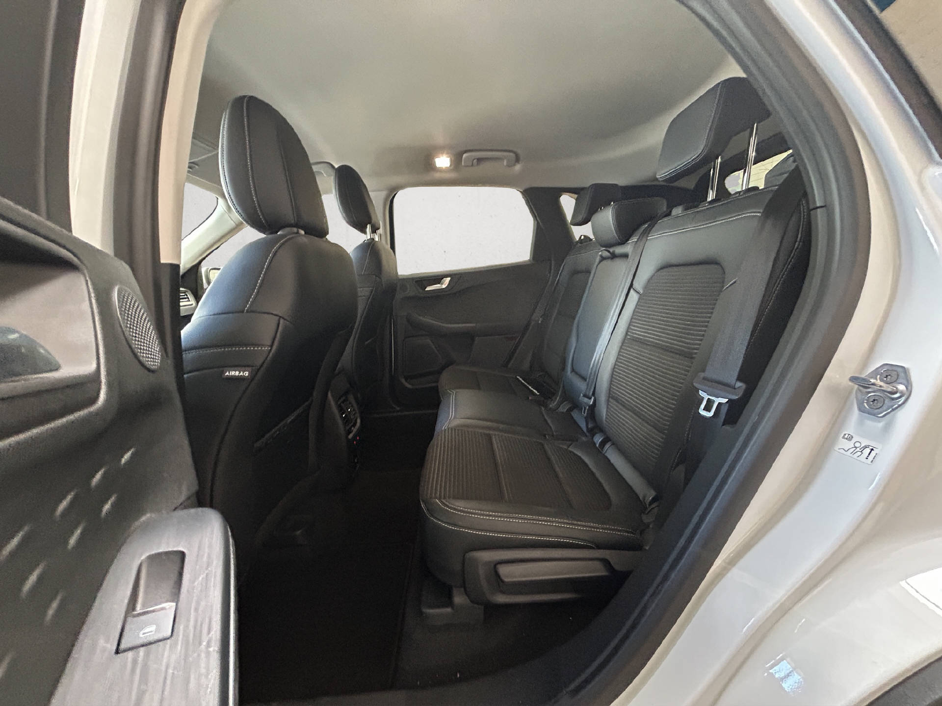 FORD Kuga 2.0 EcoBlue Hybrid Titanium X-image-13