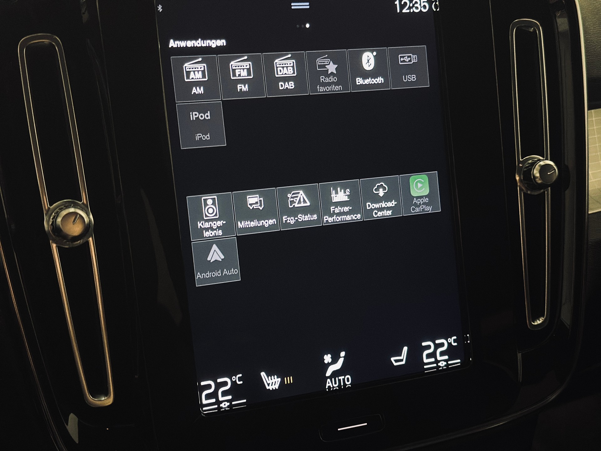 VOLVO XC40 D3 AWD Momentum Automat-image-15