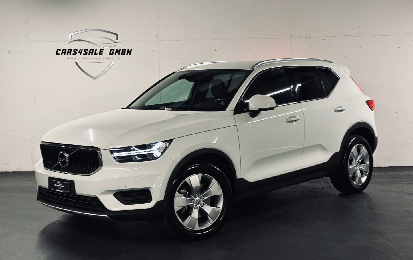 VOLVO XC40 D3 AWD Momentum Automat