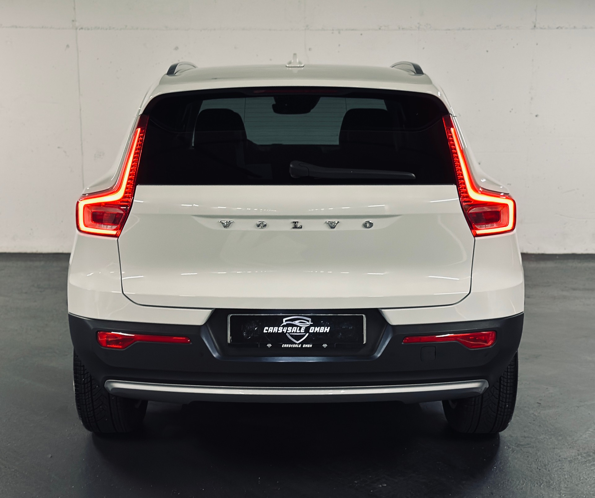 VOLVO XC40 D3 AWD Momentum Automat-image-5