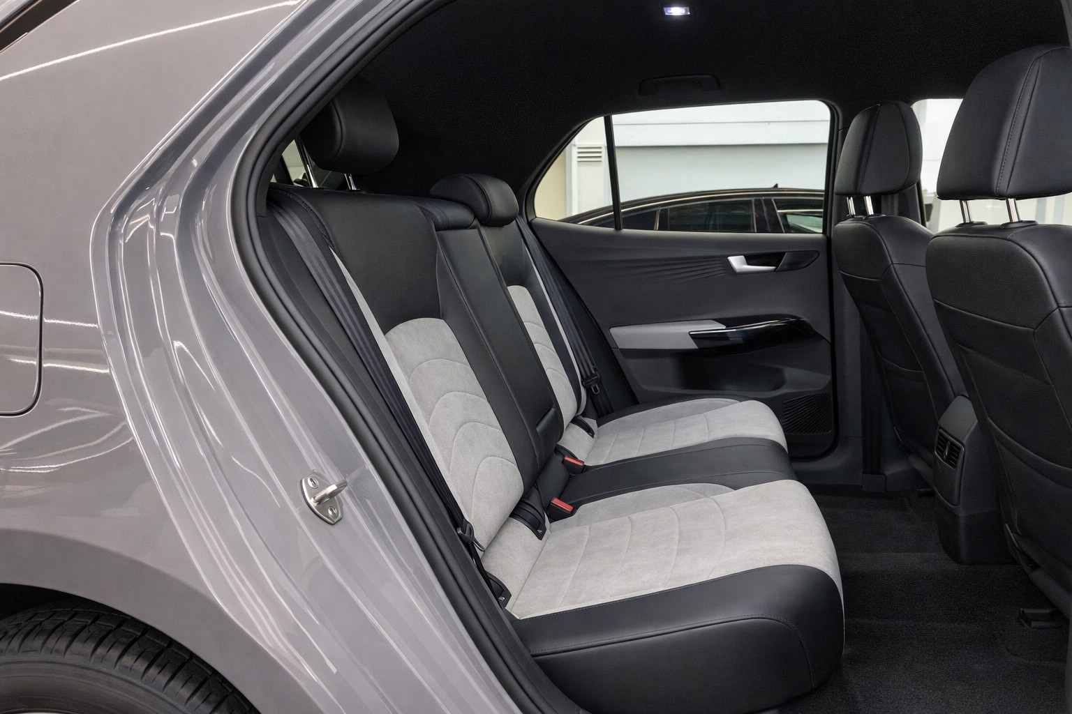 VW ID.3 Pro S 77 kWh 75 Sport Edition-image-5