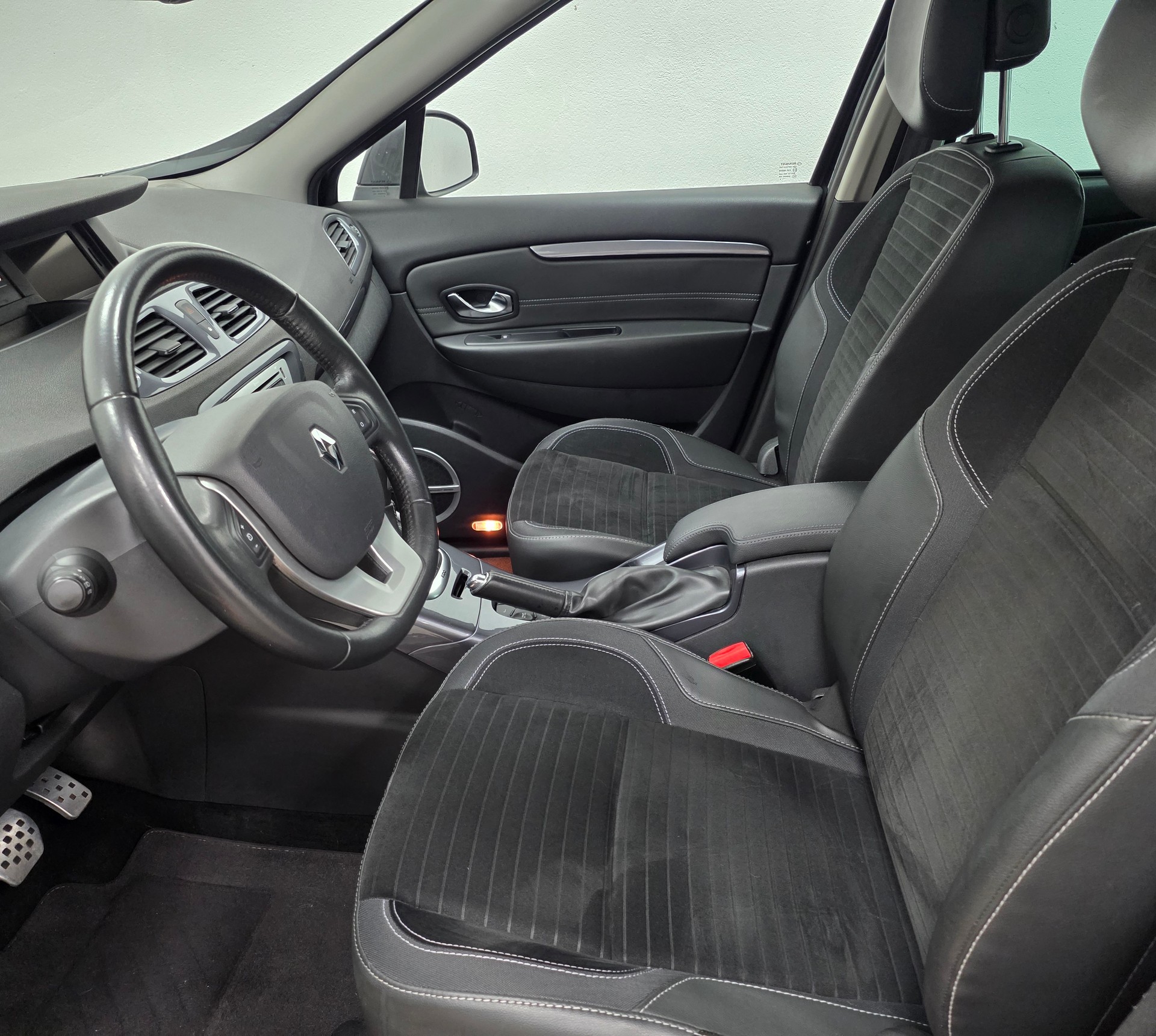 RENAULT Scénic Xmod 1.5 dCi Bose Edition EDC-image-14