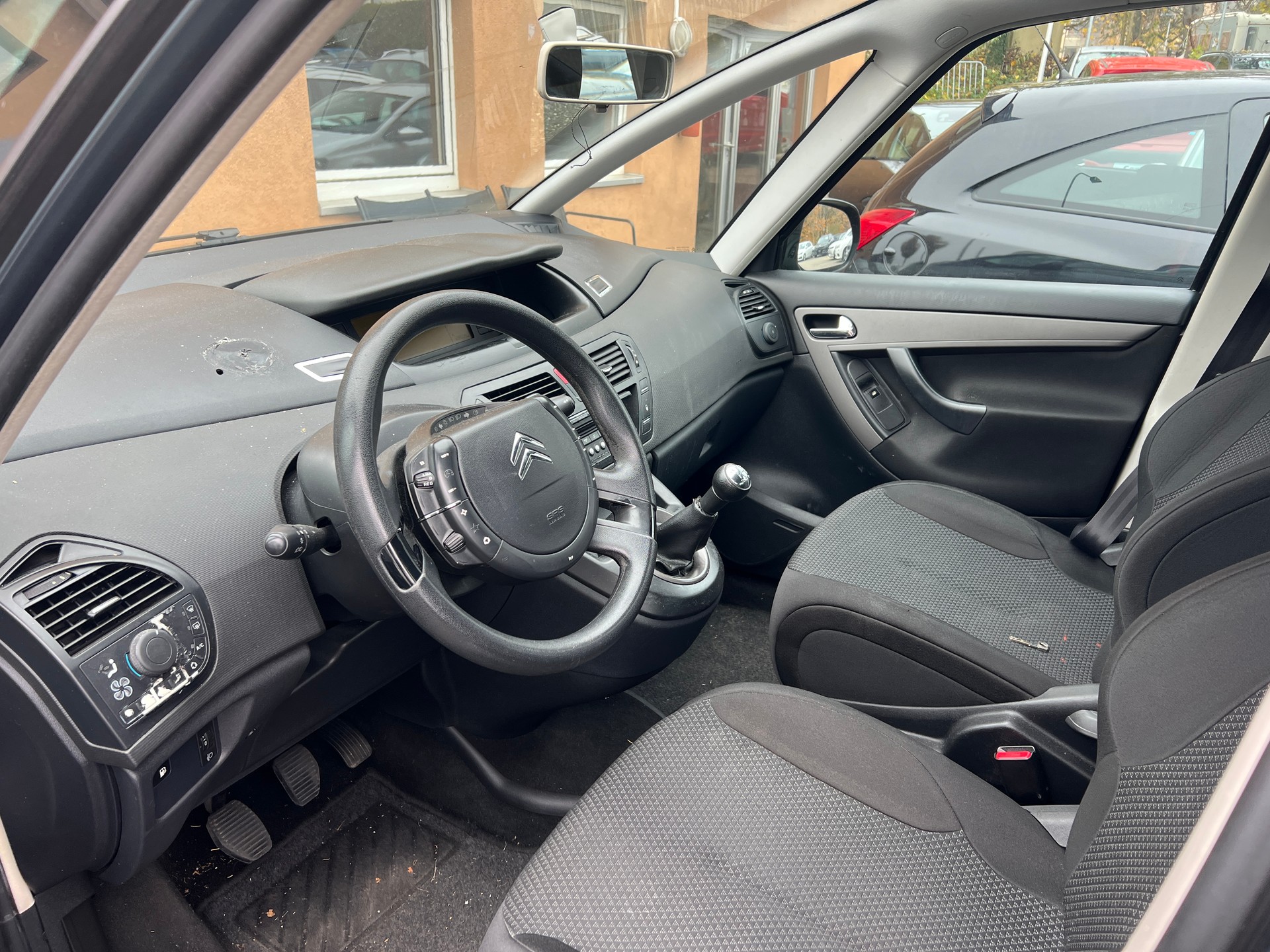 CITROEN C4 Picasso 1.6i 16V X+-image-9