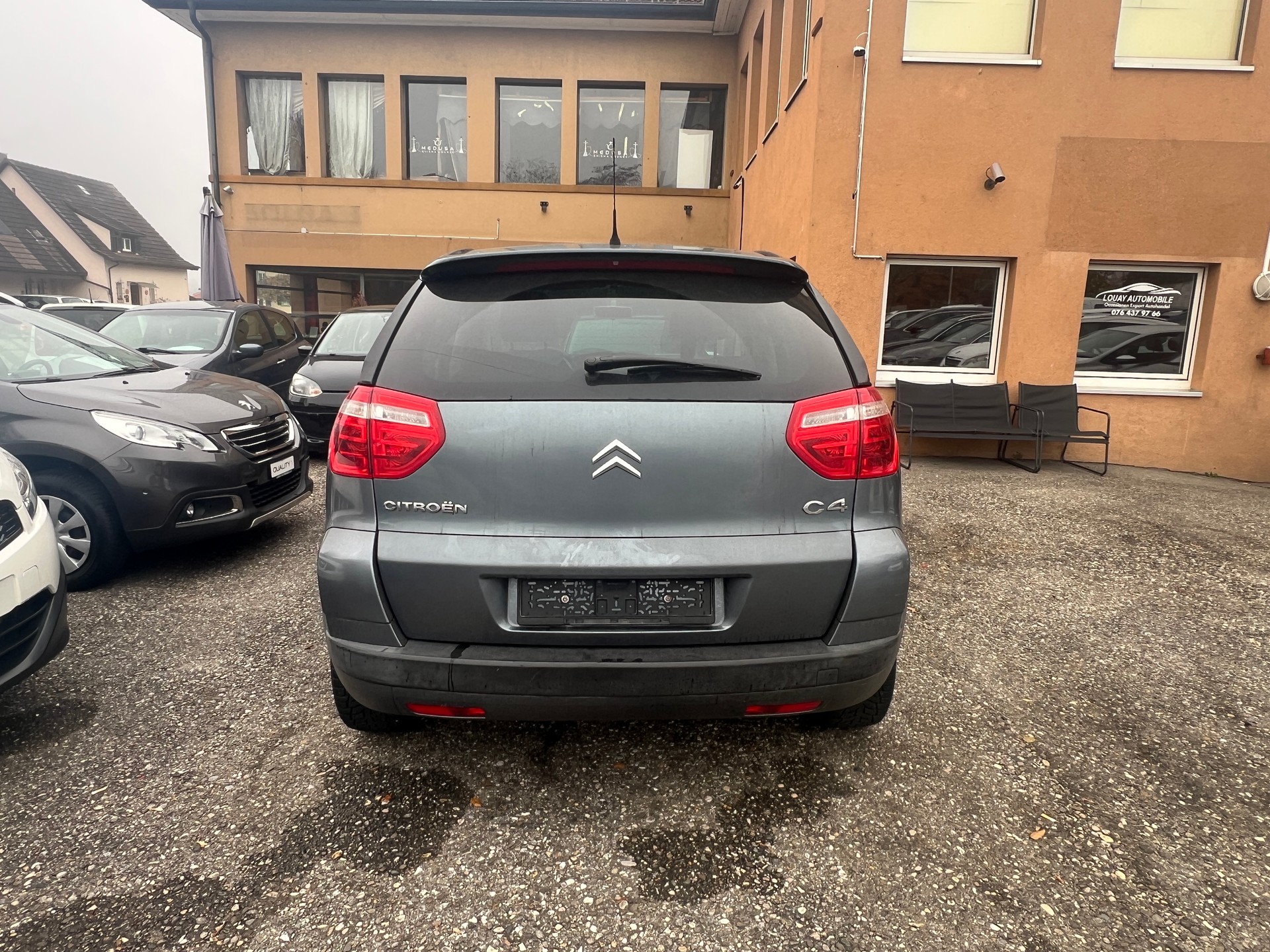 CITROEN C4 Picasso 1.6i 16V X+-image-6