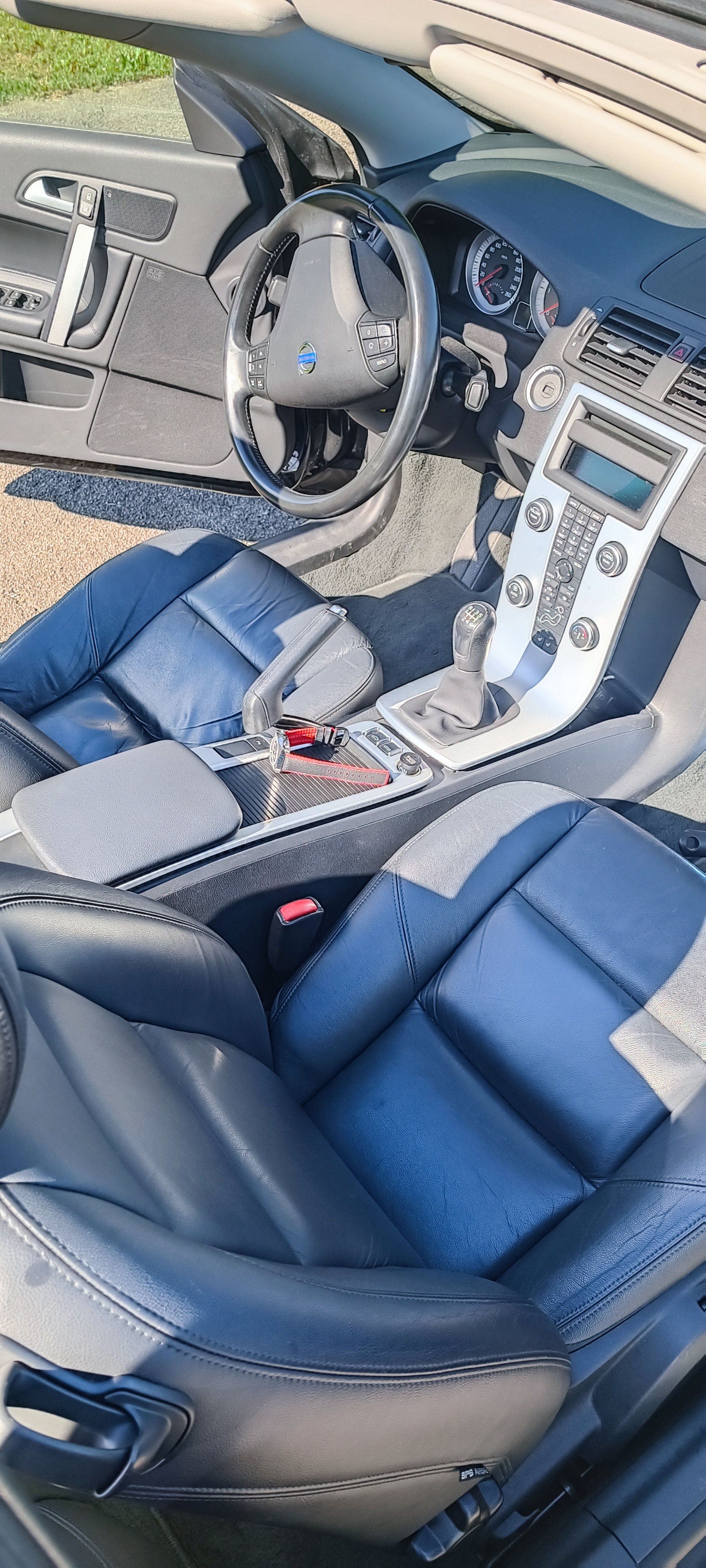 VOLVO 2.0 D 16V Kinetic-image-3