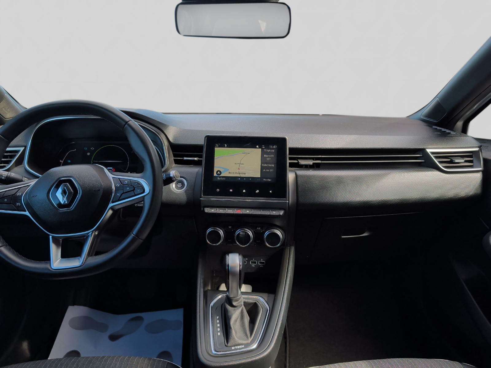 RENAULT Clio 1.6 E-Tech Intens-image-8