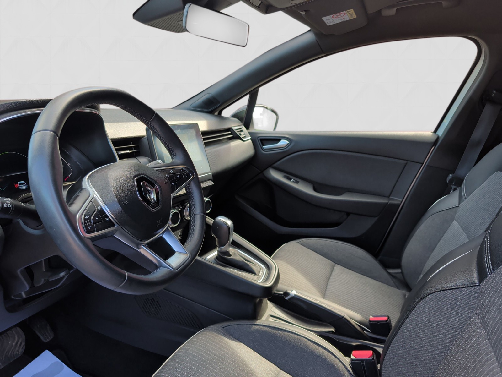 RENAULT Clio 1.6 E-Tech Intens-image-7