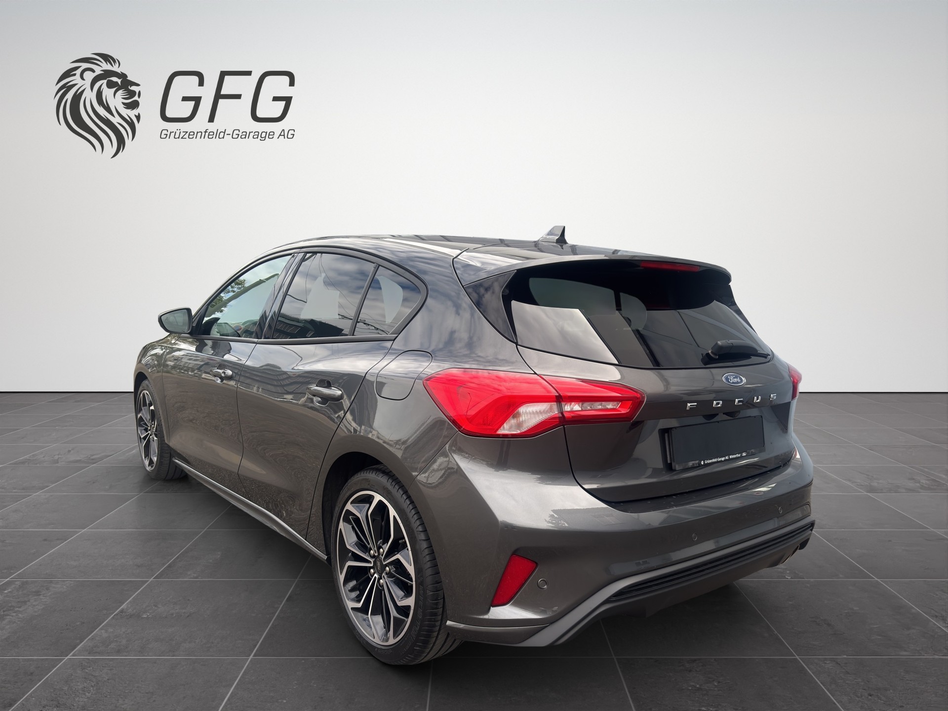 FORD Focus 1.0i EcoB 125 ST-Line-showroom-element-3