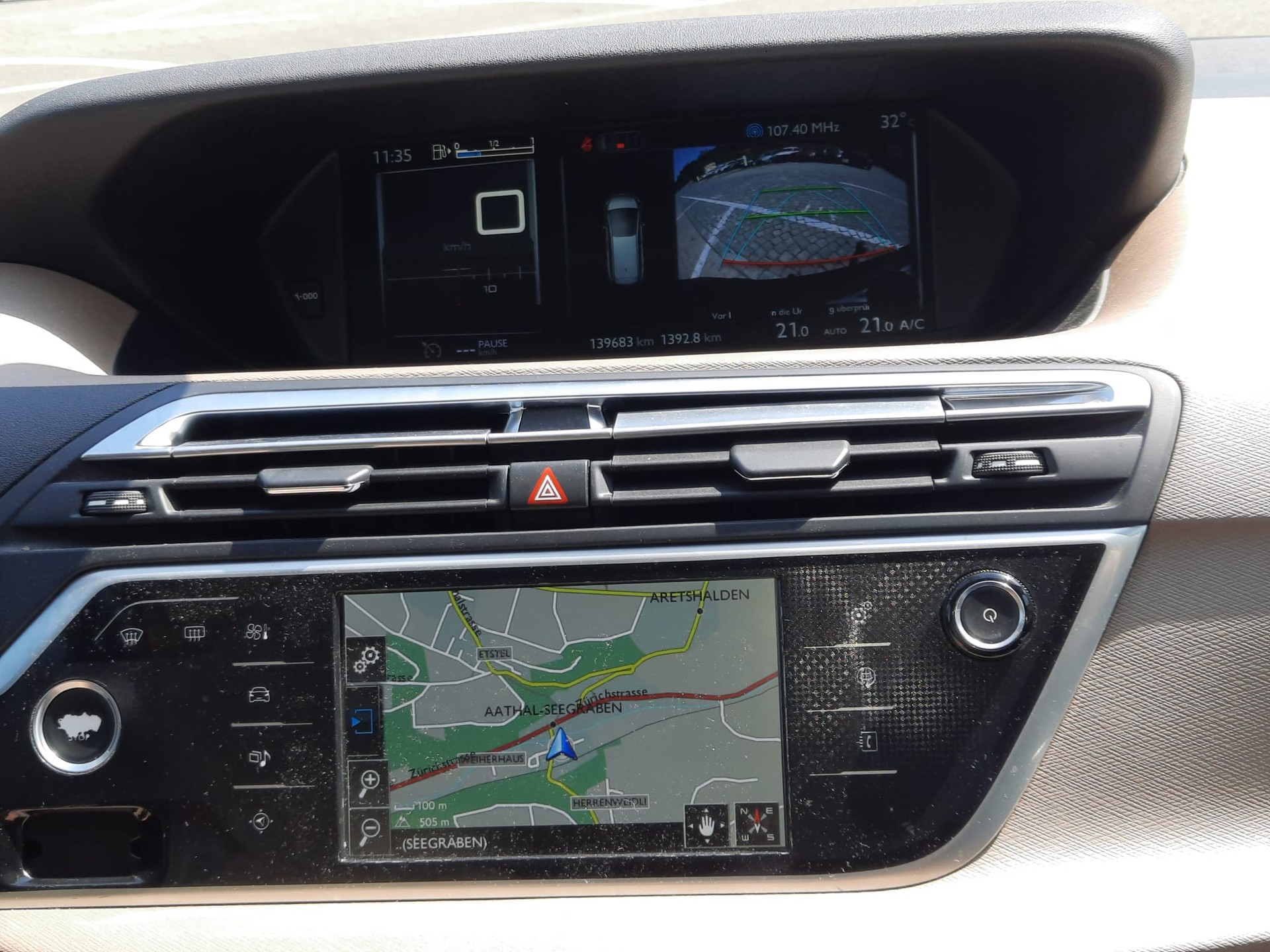 CITROEN Grand C4 Picasso 1.6 e-HDi Exclusive-image-9